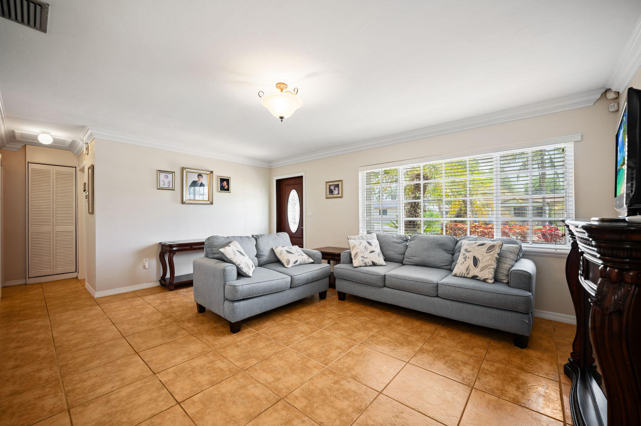 CORAL PK EST SEC 6 - Residential
