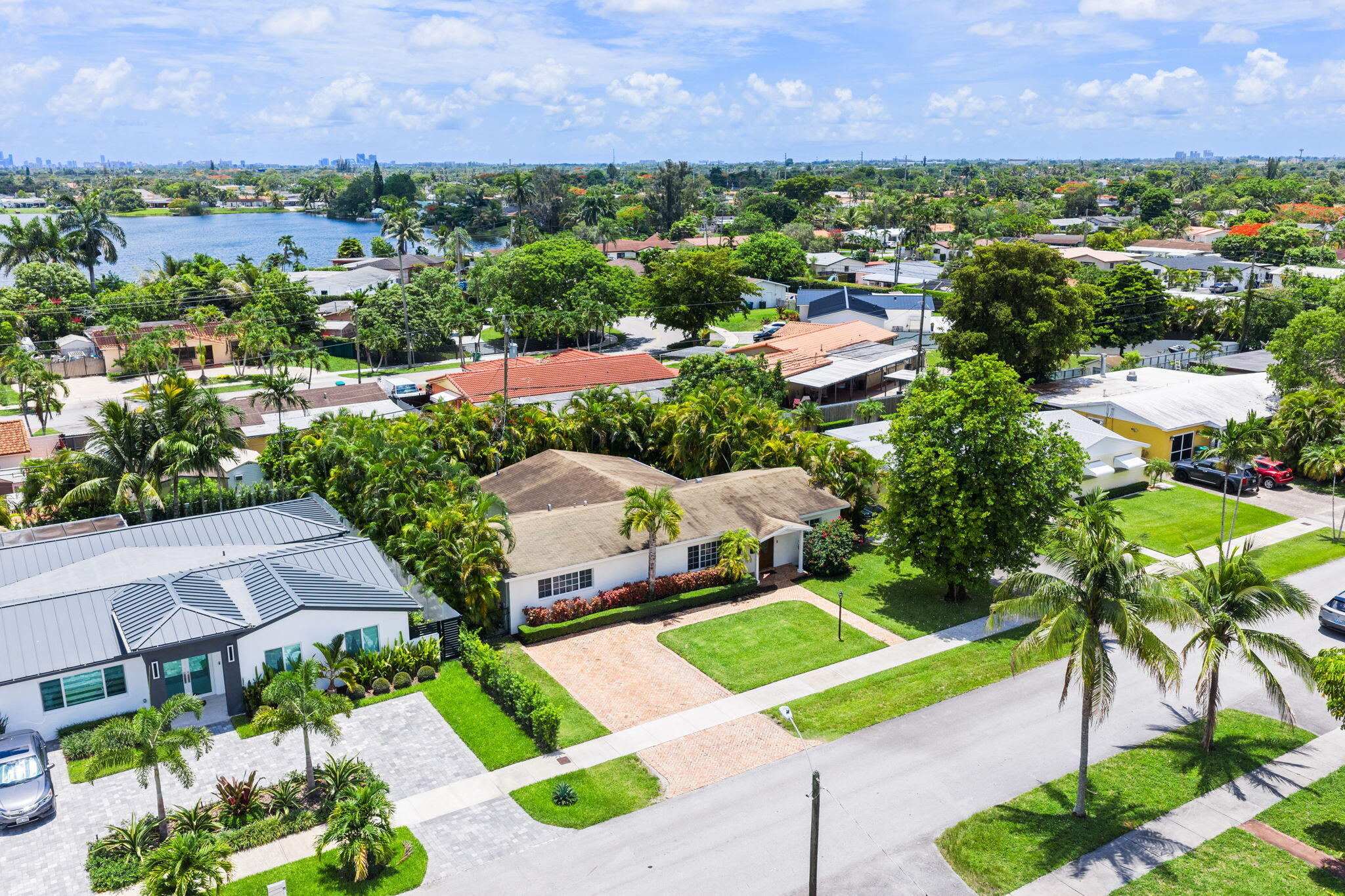 CORAL PK EST SEC 6 - Residential