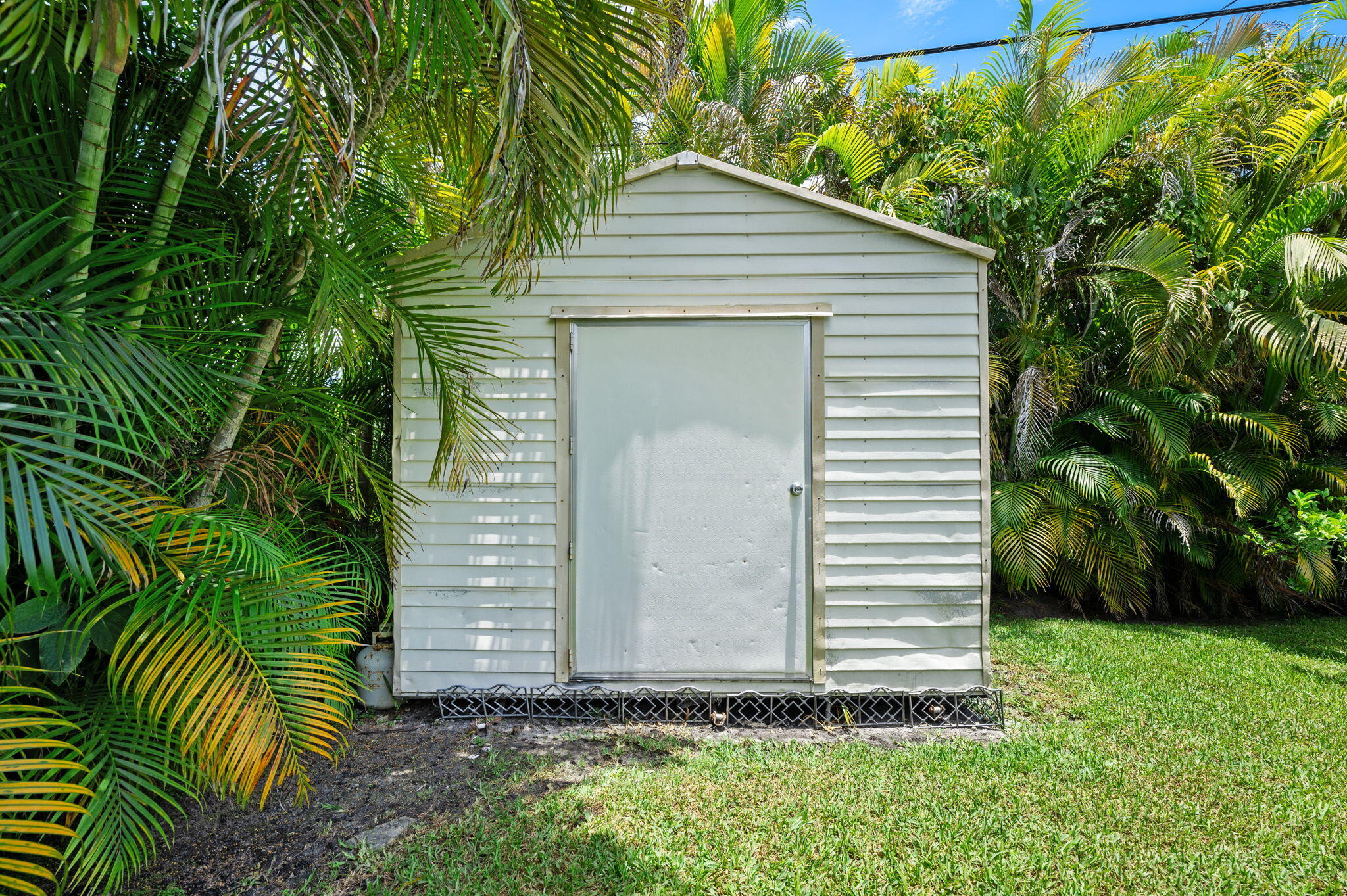 CORAL PK EST SEC 6 - Residential