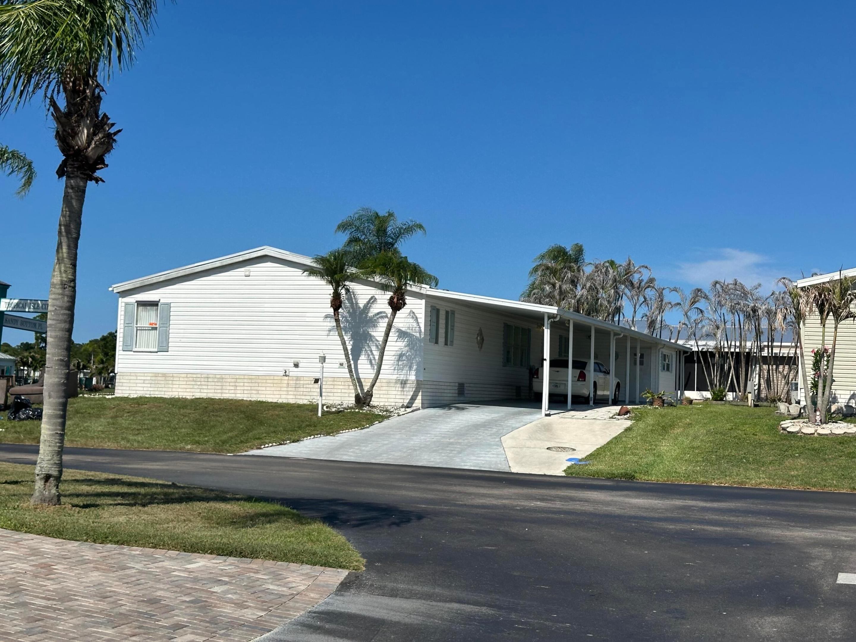 Tropical Isles - Residential