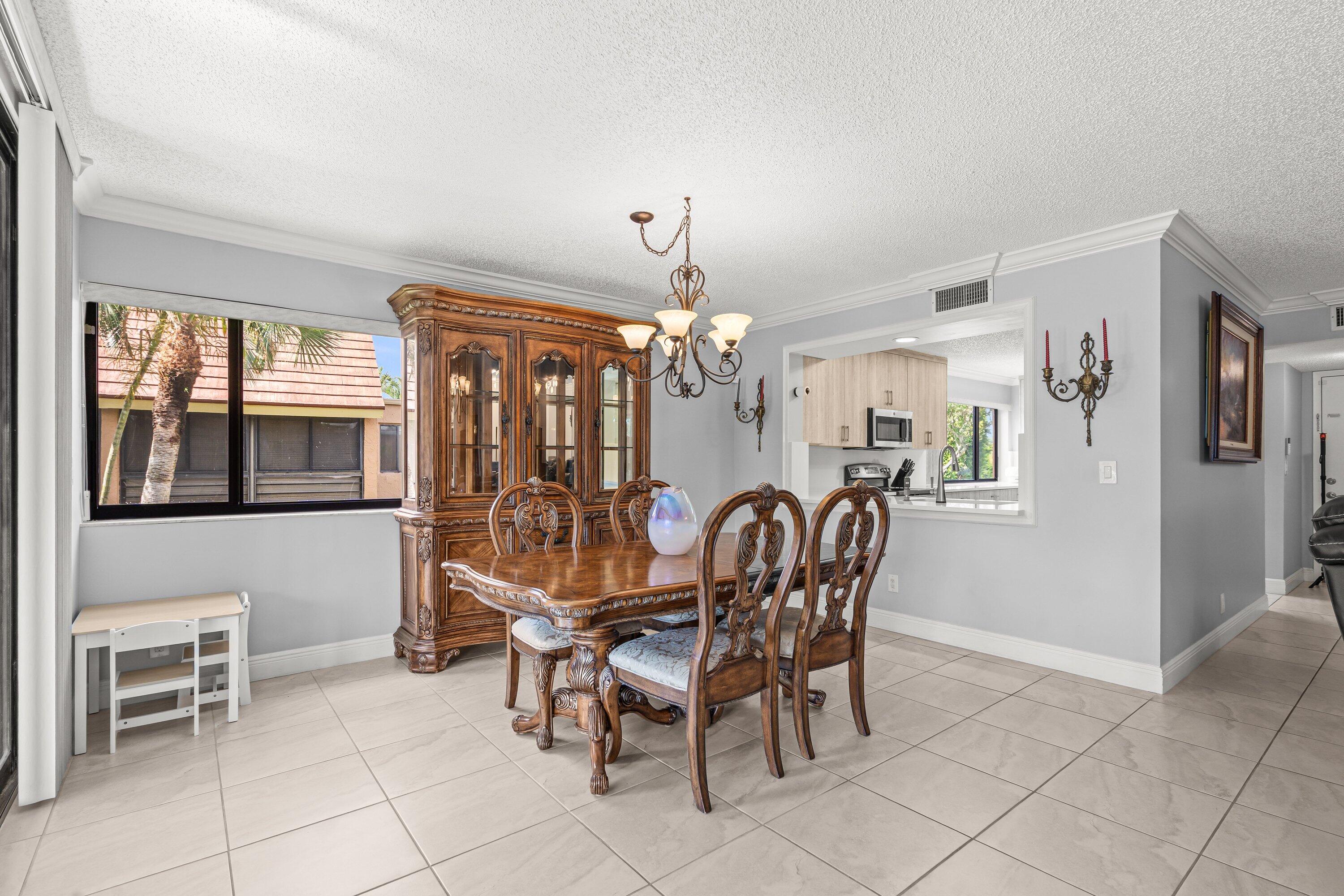 Indian Spring, GREEN LAKES - Residential