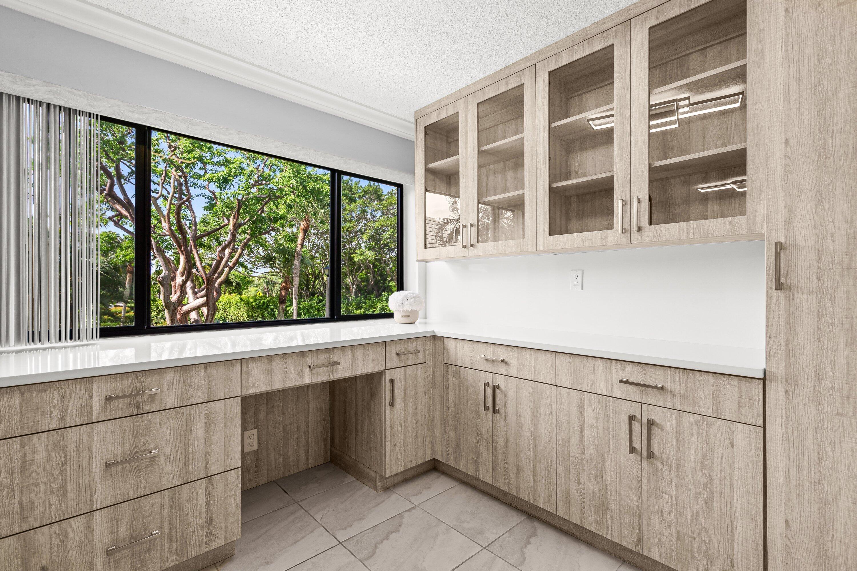 Indian Spring, GREEN LAKES - Residential