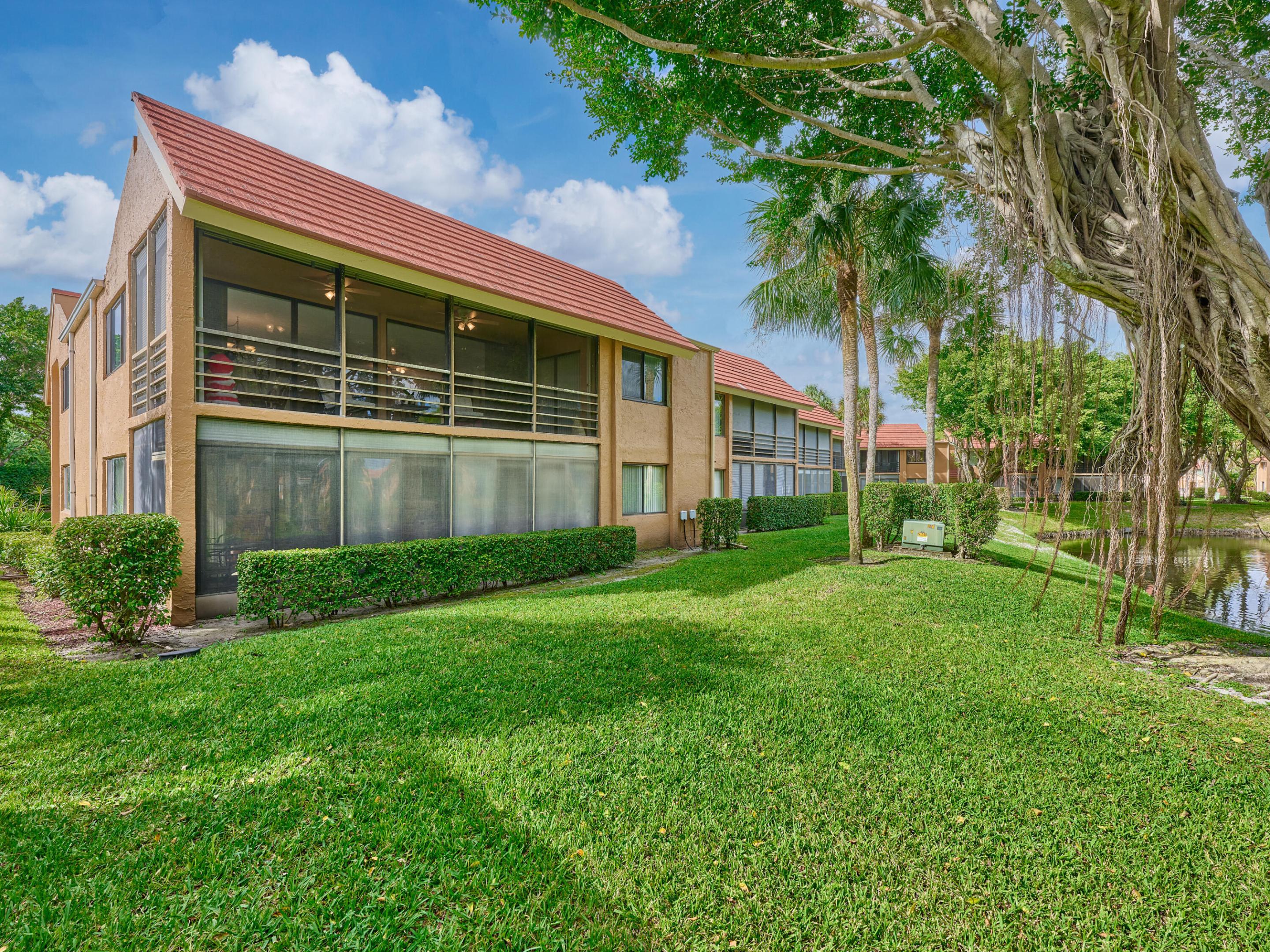 Indian Spring, GREEN LAKES - Residential