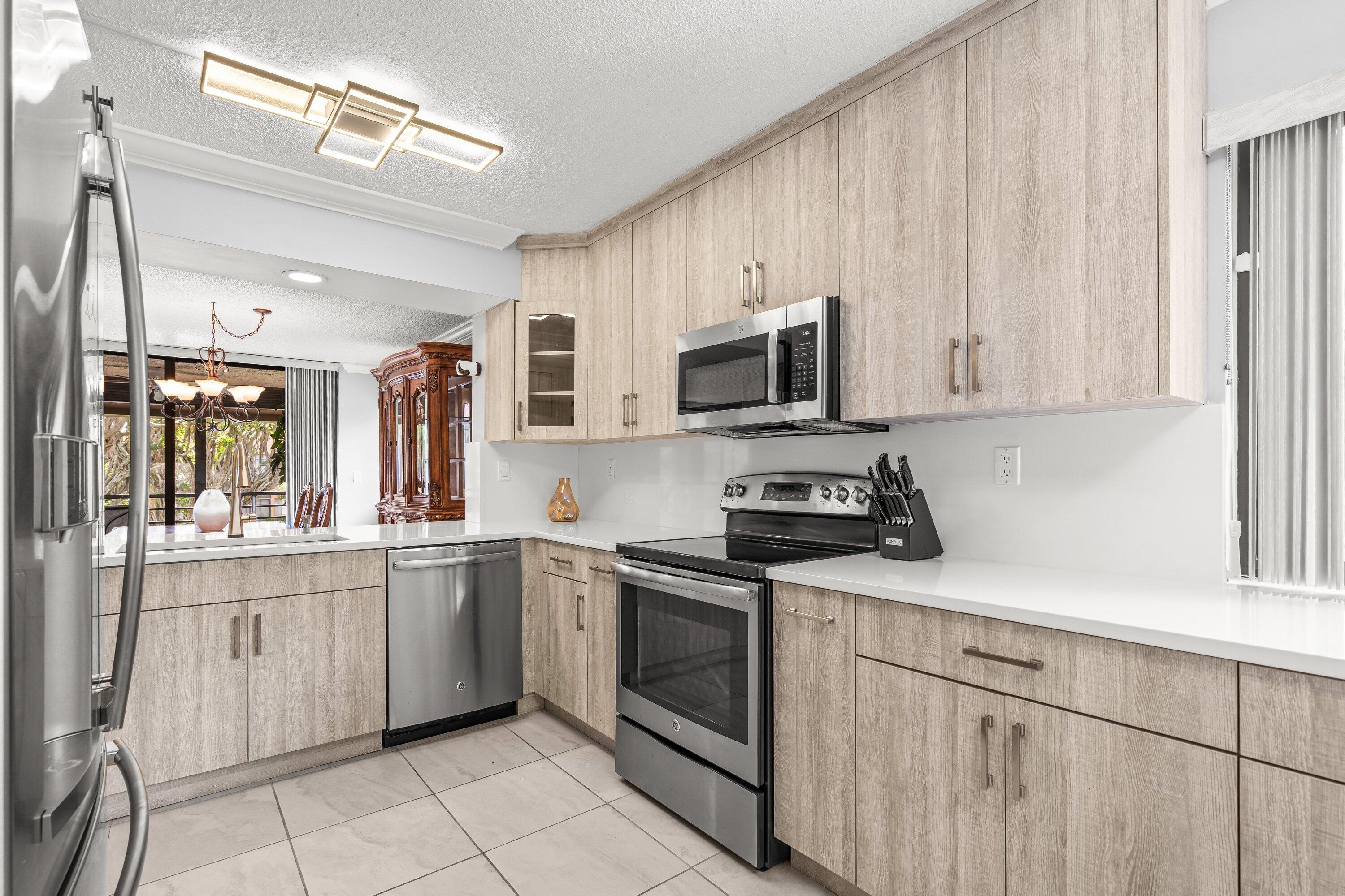 Indian Spring, GREEN LAKES - Residential