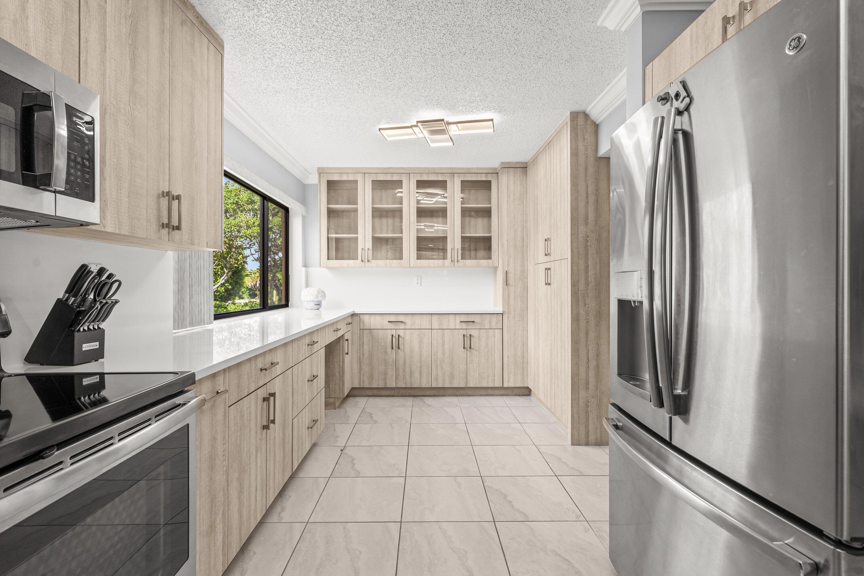 Indian Spring, GREEN LAKES - Residential