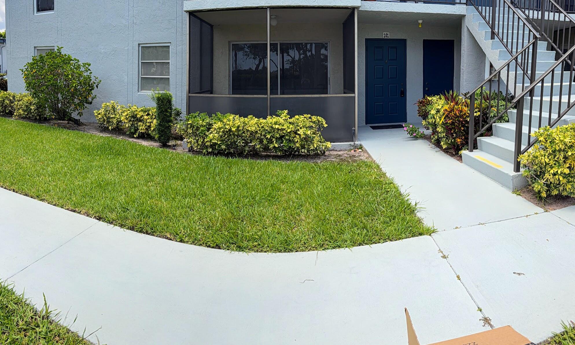 EVERGREEN CONDO - Residential