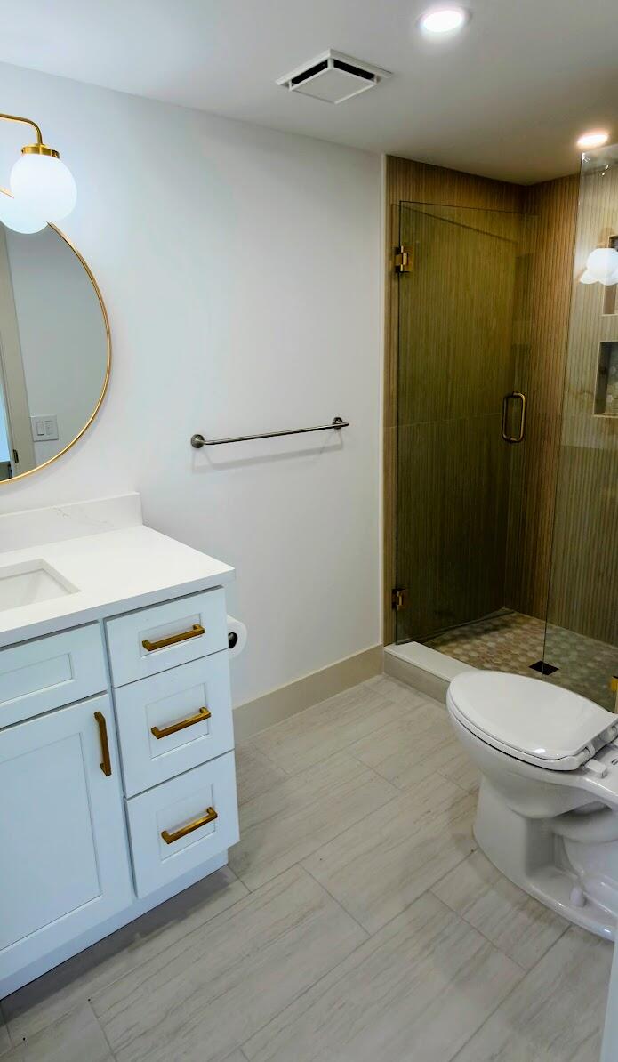EVERGREEN CONDO - Residential