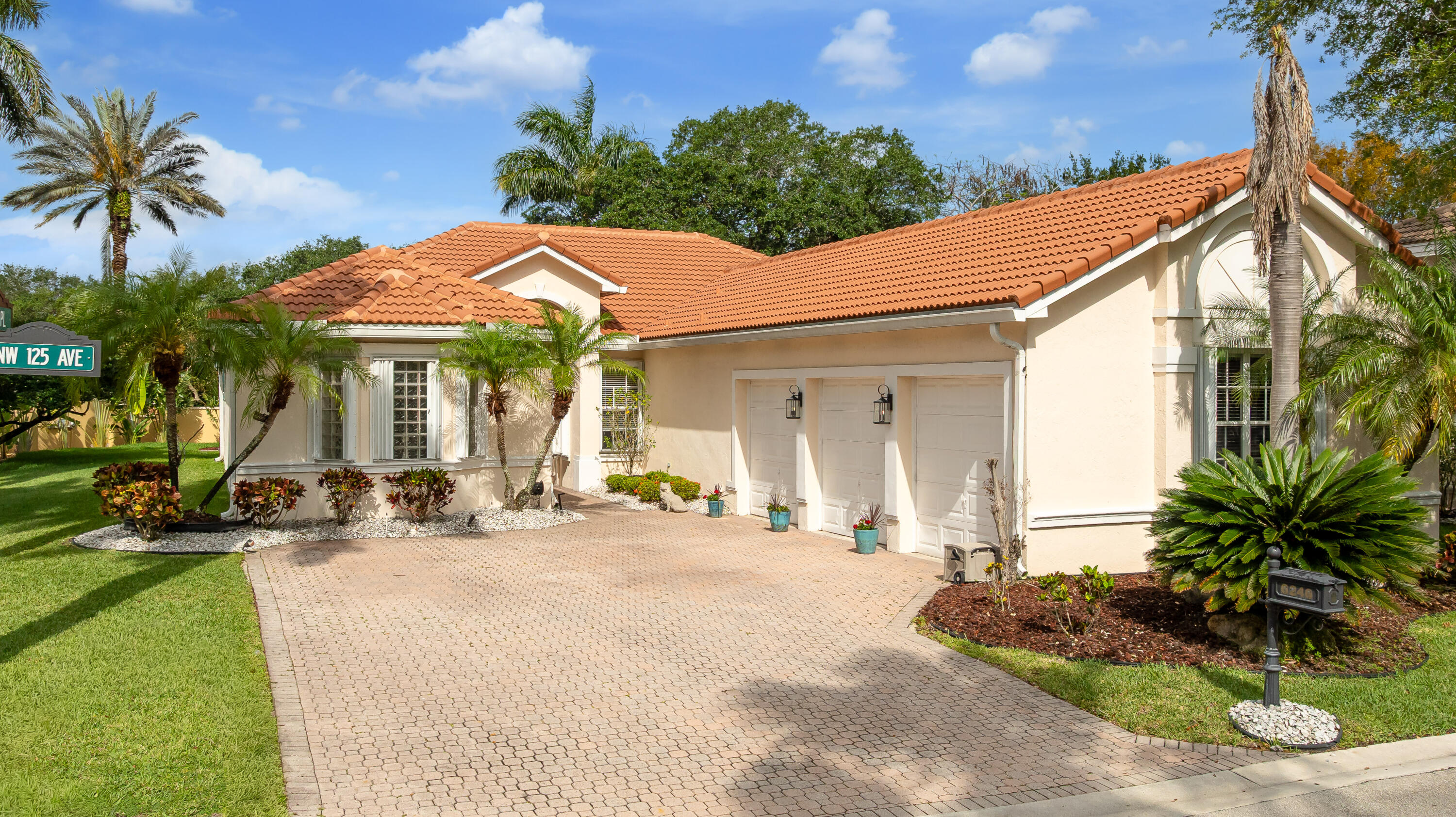 L'Hermitage at Heron Bay - Residential