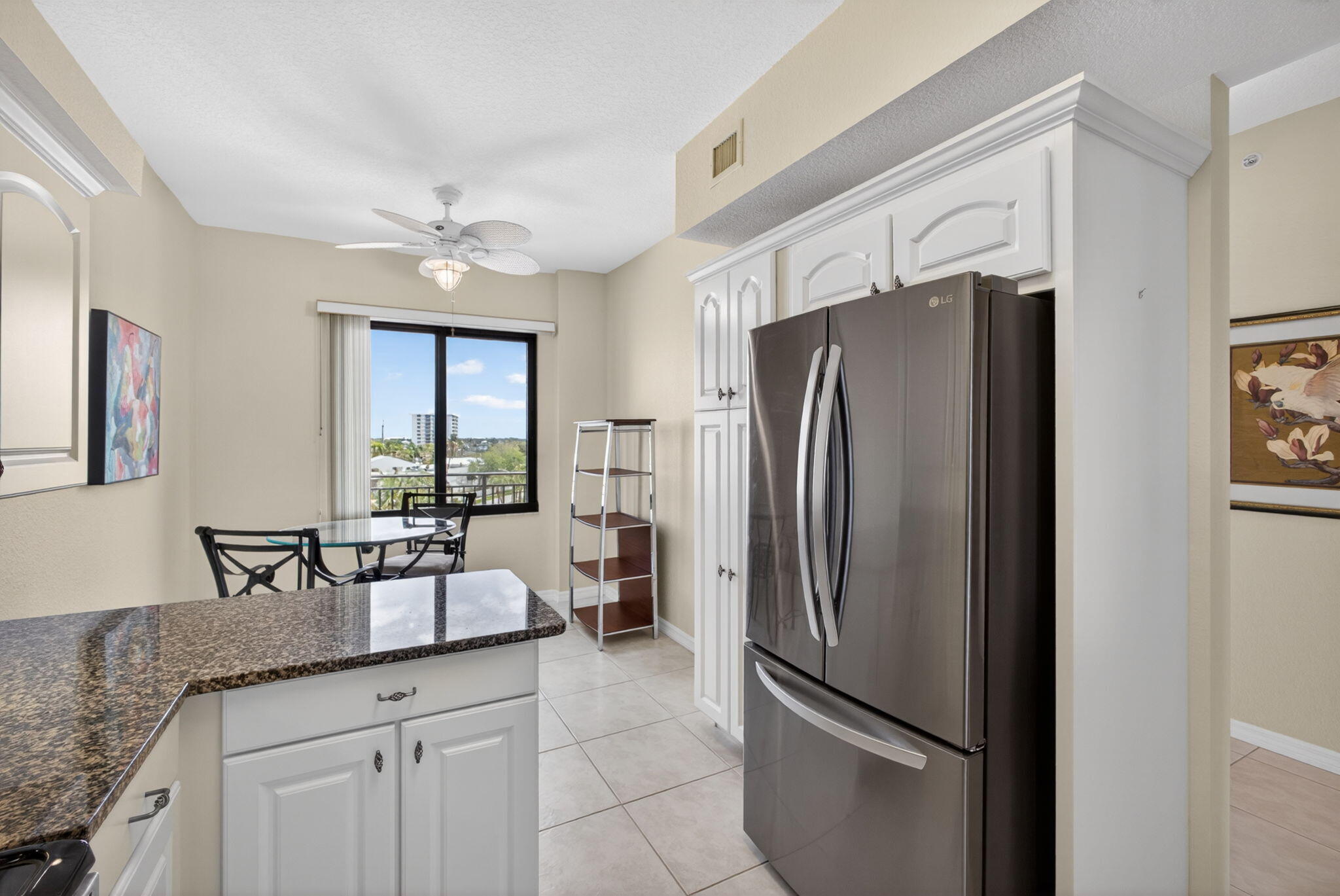 SEAMARK CONDO - Residential