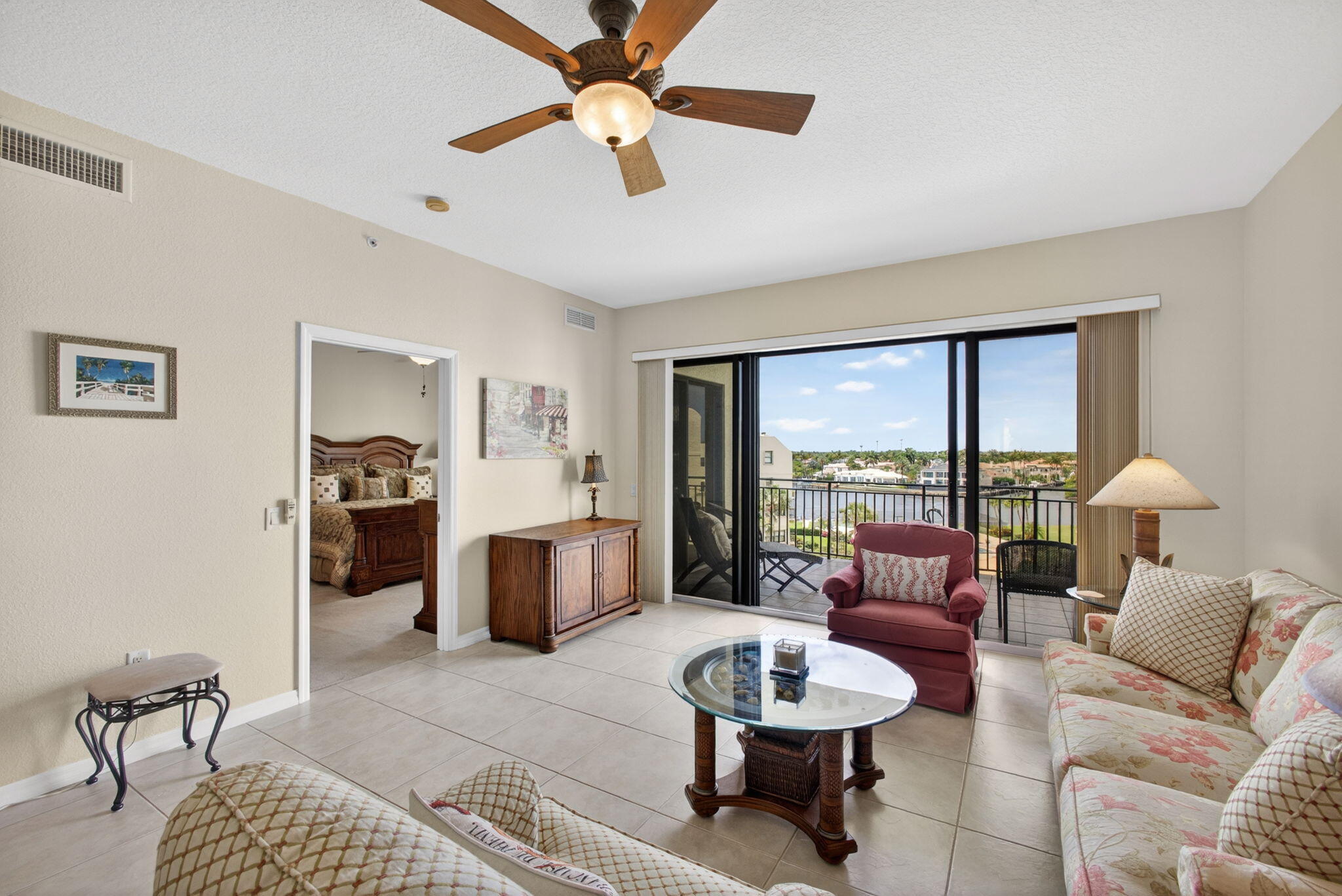 SEAMARK CONDO - Residential