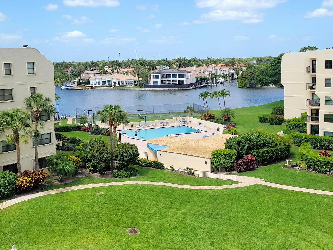 SEAMARK CONDO - Residential