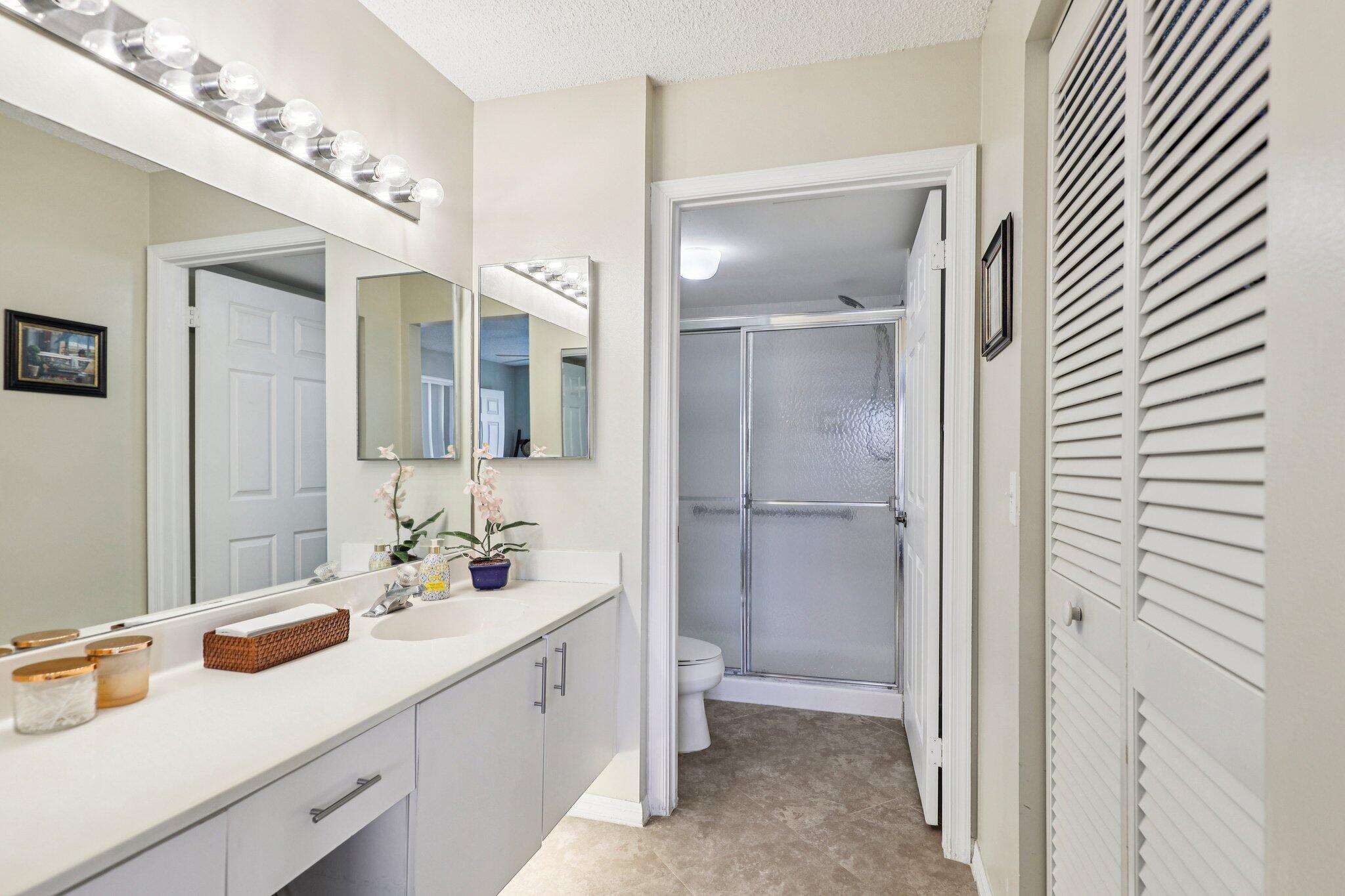 SUNRISE LAKES 203 CONDO - Residential