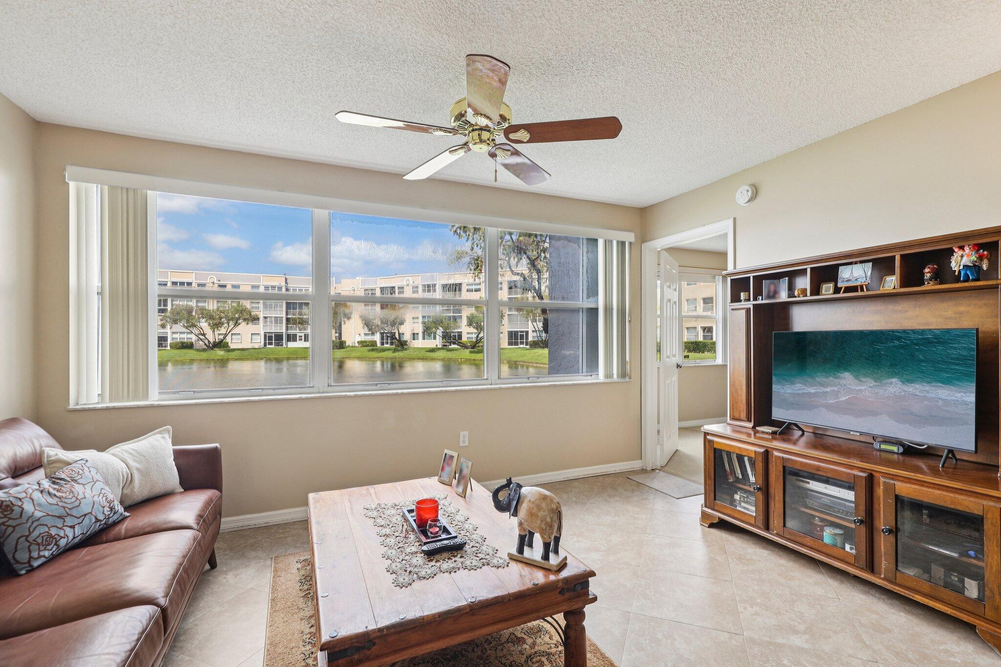 SUNRISE LAKES 203 CONDO - Residential