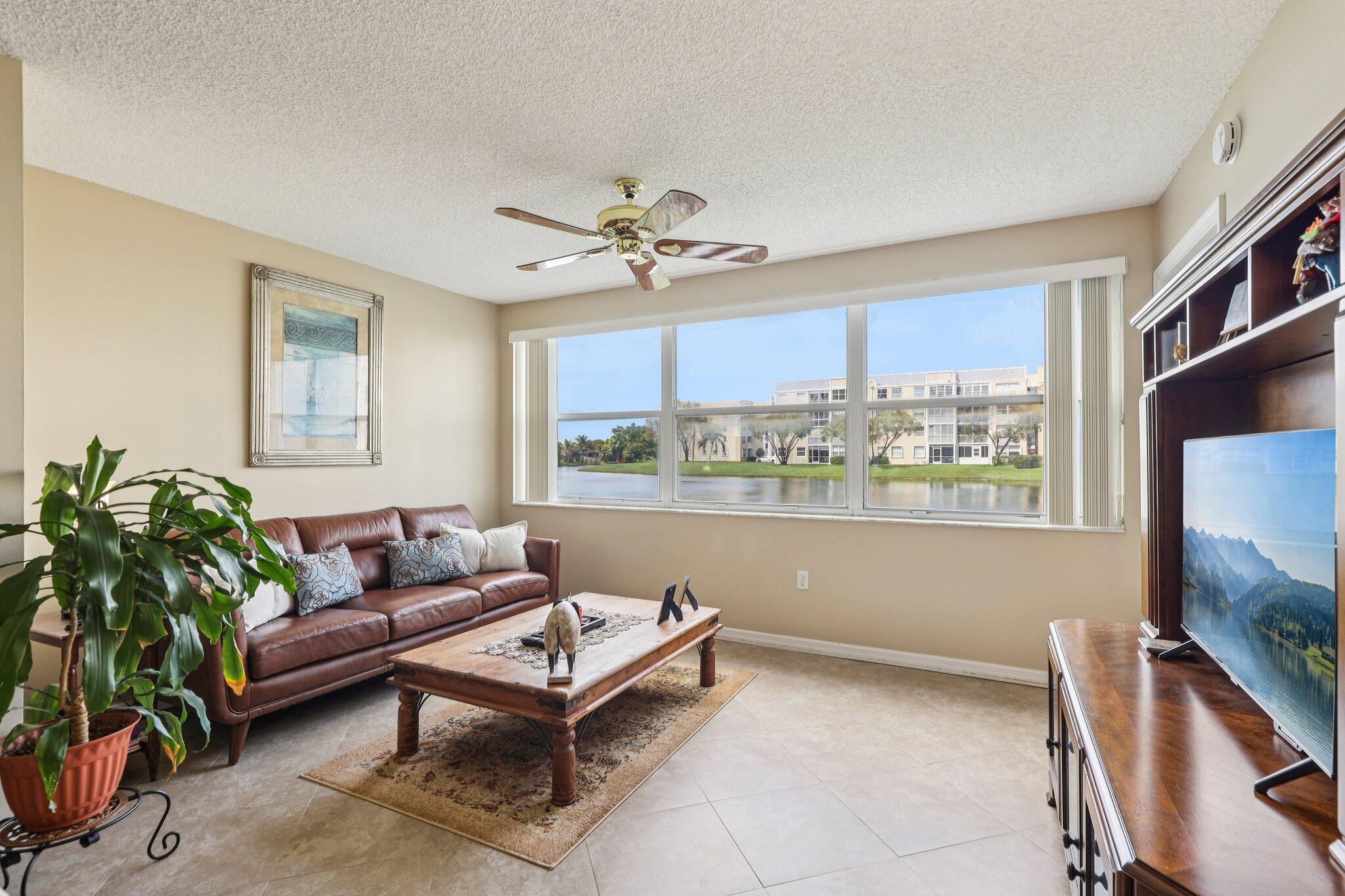 SUNRISE LAKES 203 CONDO - Residential
