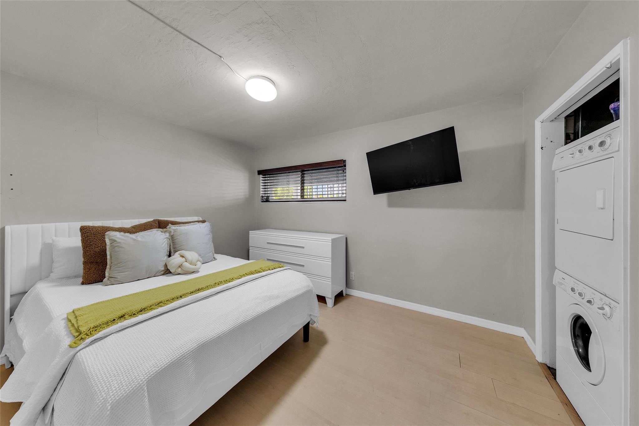 HARBOR VIEW APTS CONDO - Residential