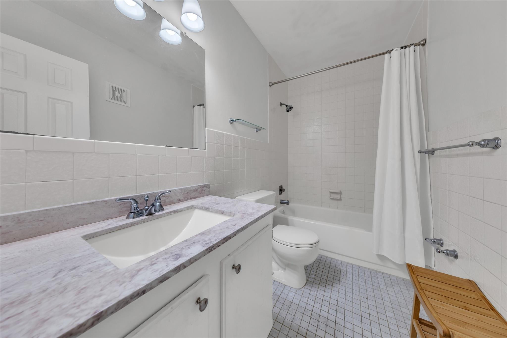 HARBOR VIEW APTS CONDO - Residential