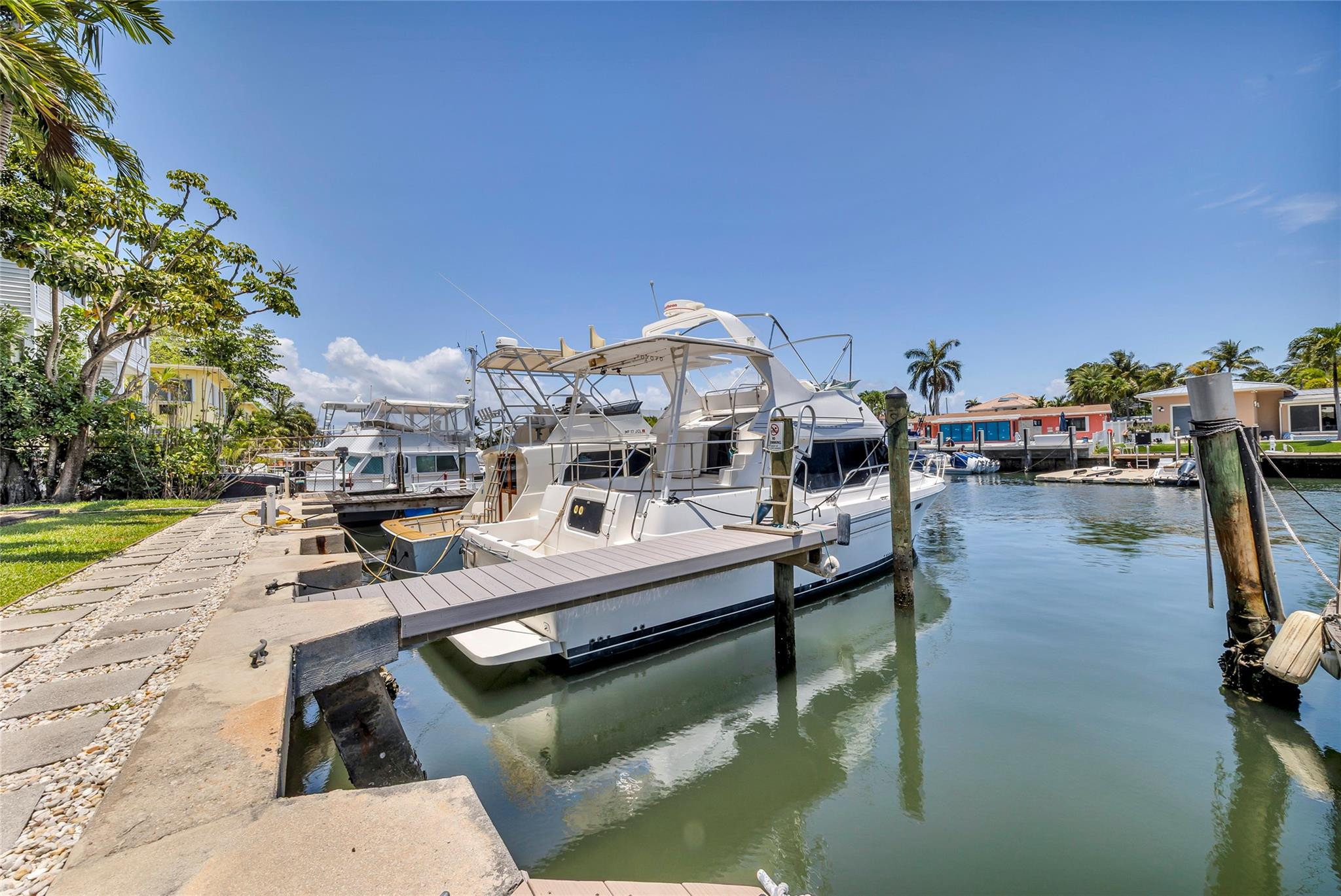 HARBOR VIEW APTS CONDO - Residential