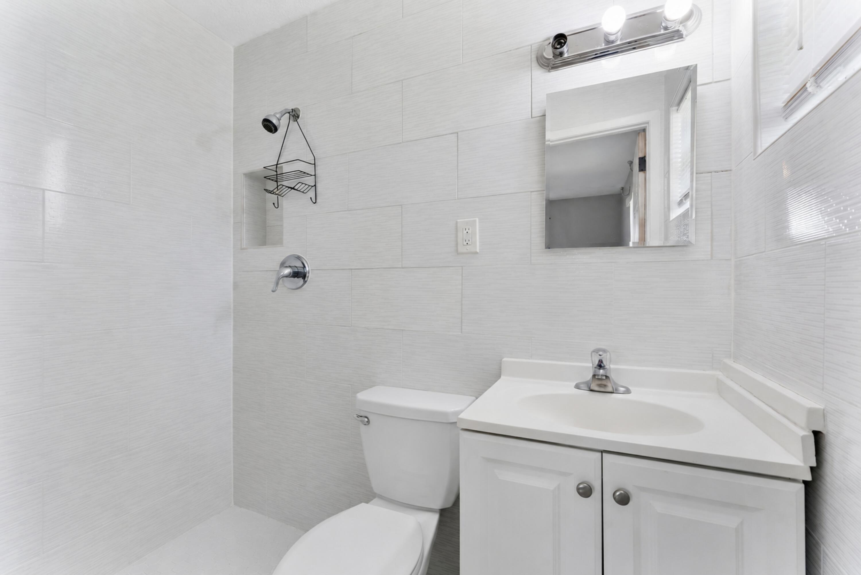 BROADVIEW COUNTRY CLUB - Residential
