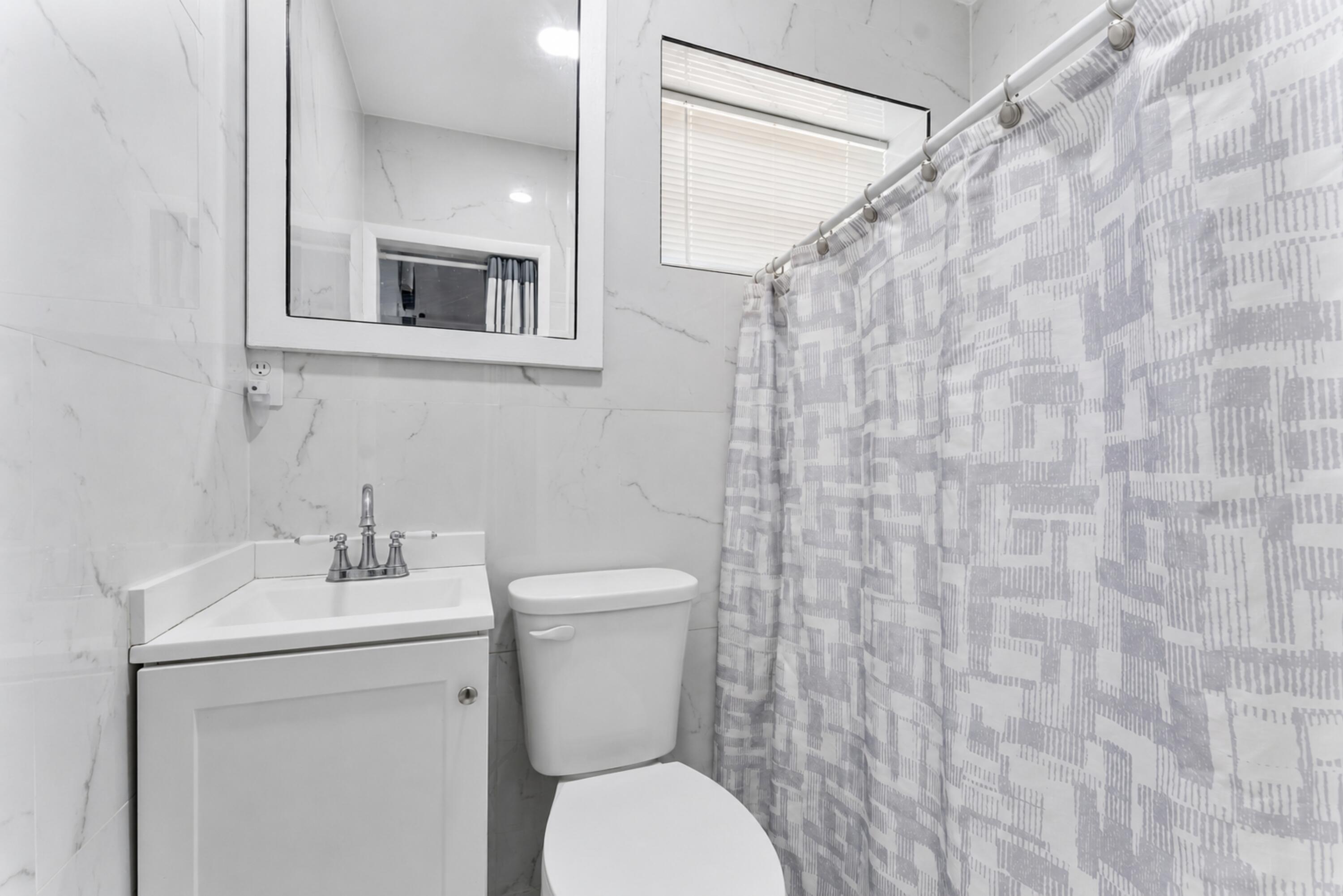 BROADVIEW COUNTRY CLUB - Residential