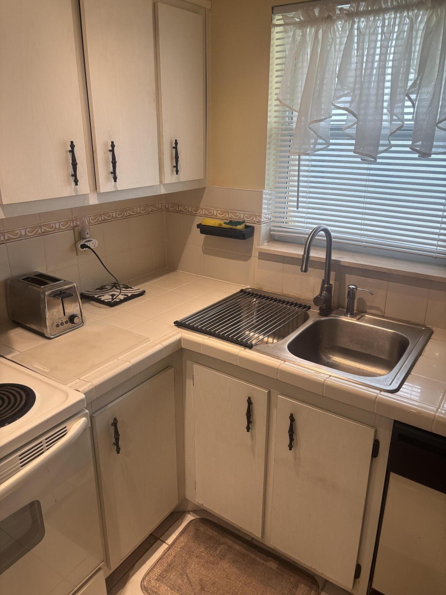 ROYAL PARK GARDENS II-K CONDO - Residential