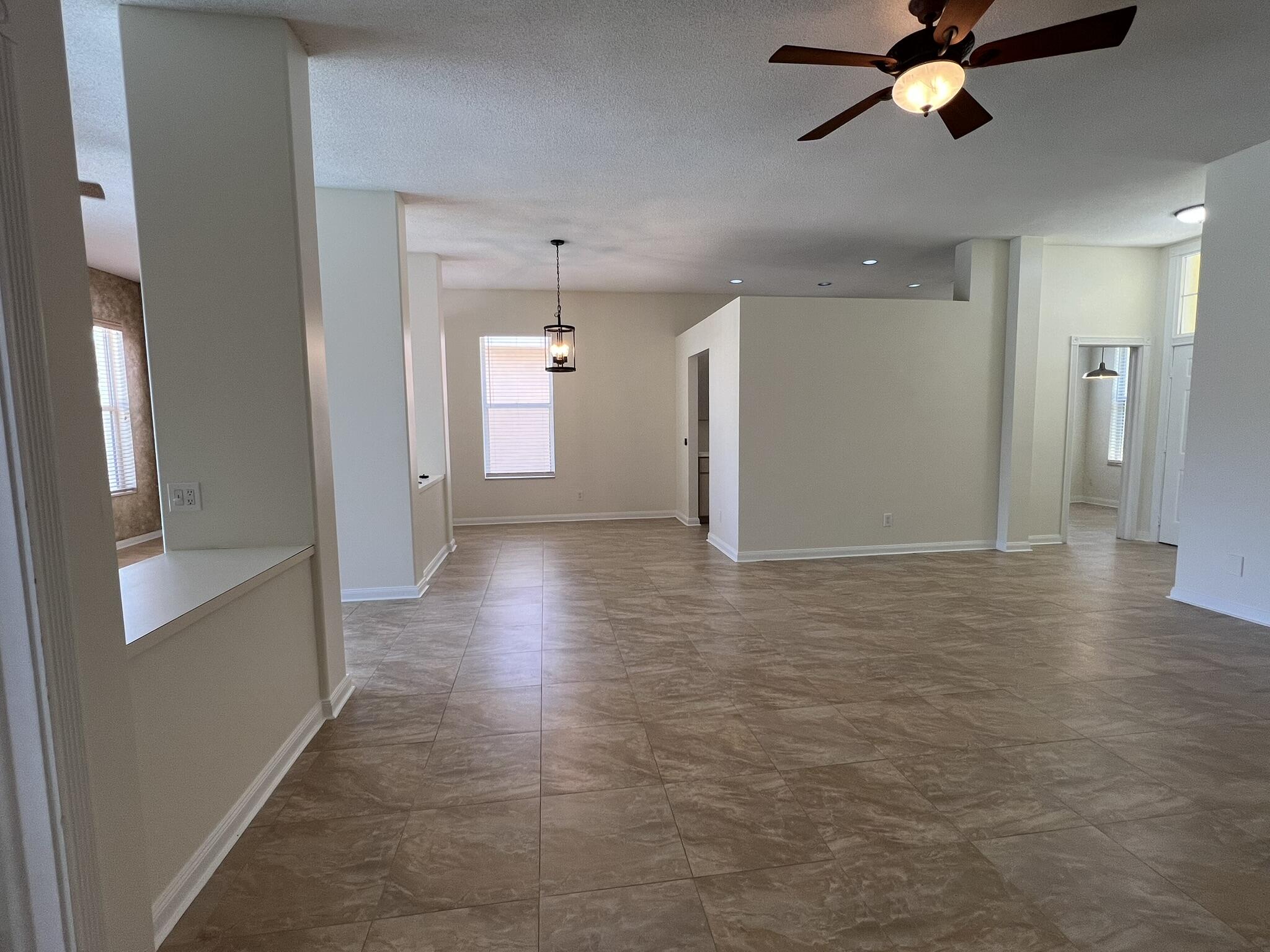 HAMPTONS AT MAPLEWOOD - Residential Lease