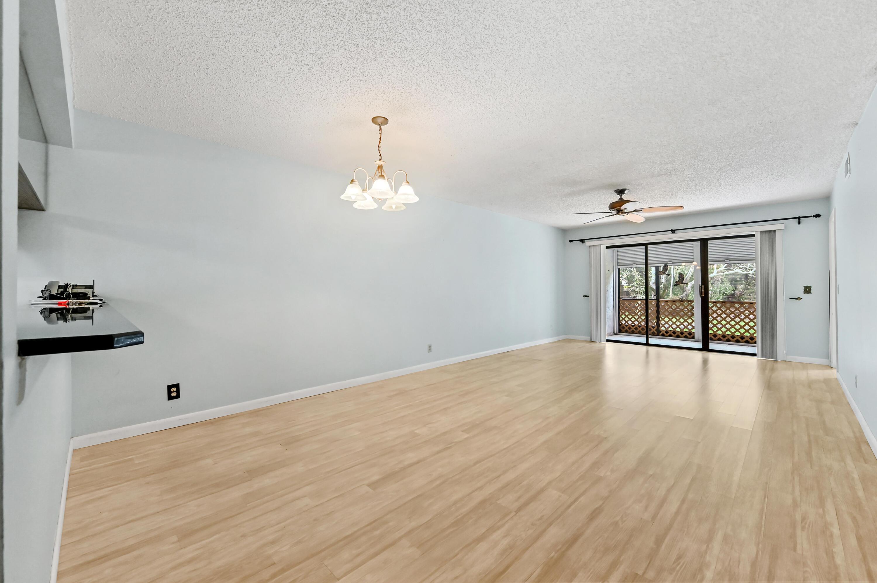 SABAL RIDGE - Residential