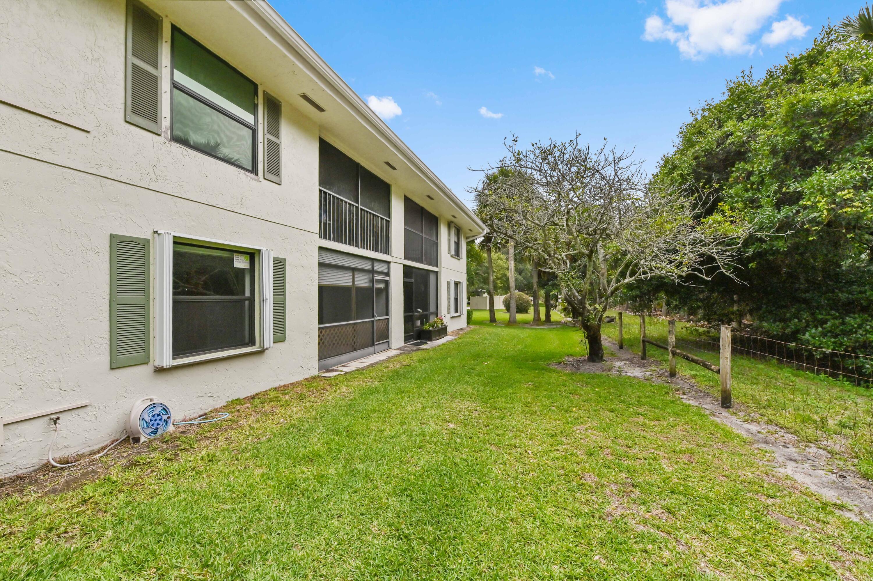 SABAL RIDGE - Residential