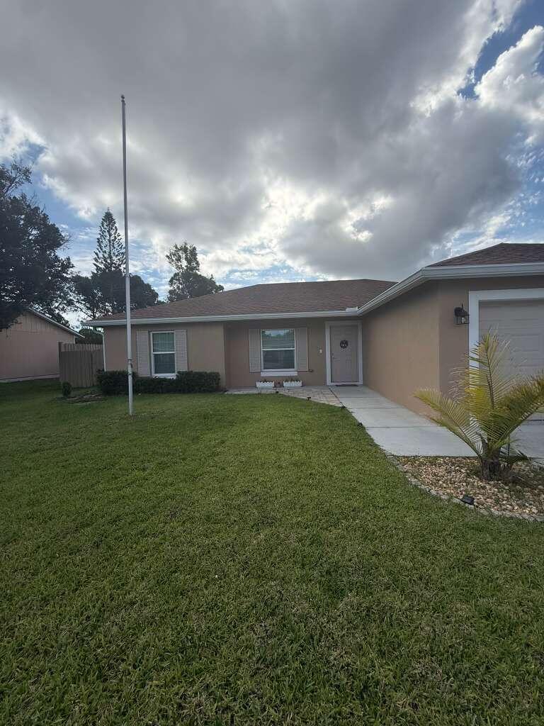 PORT ST LUCIE SECTION 25 - Residential Lease