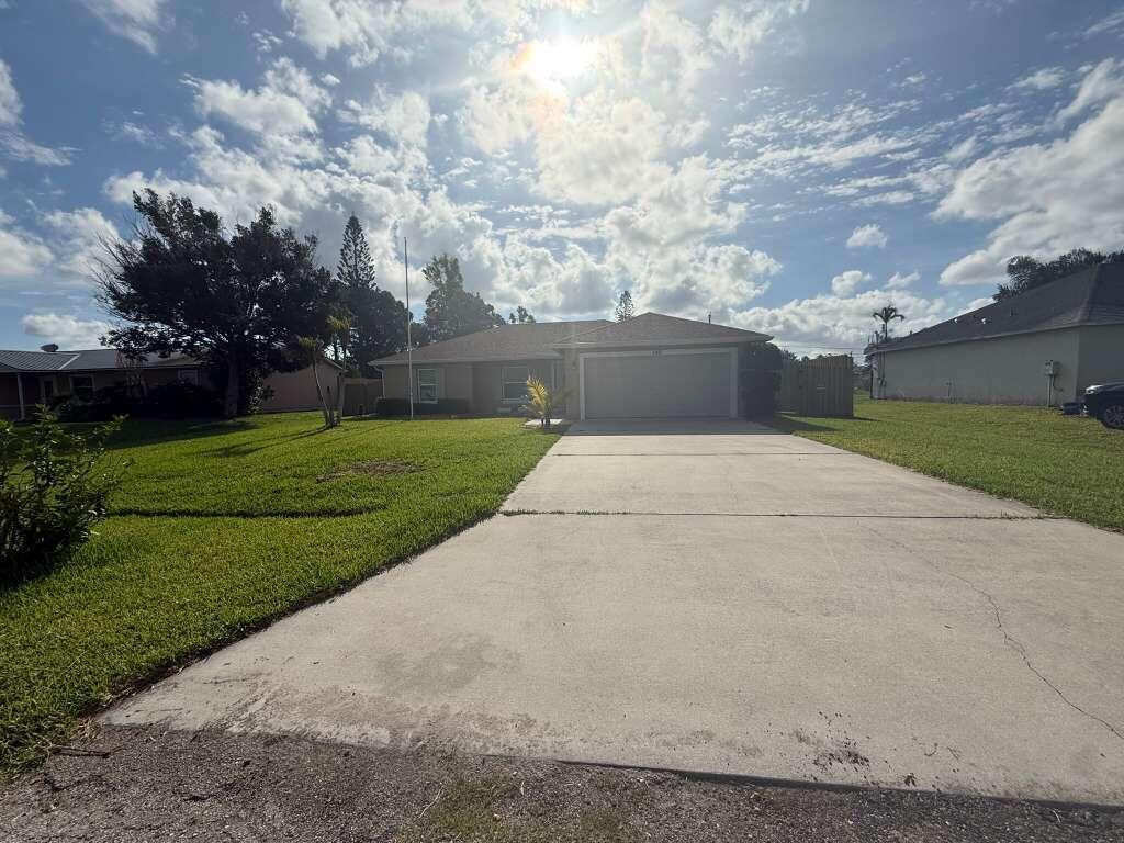 PORT ST LUCIE SECTION 25 - Residential Lease