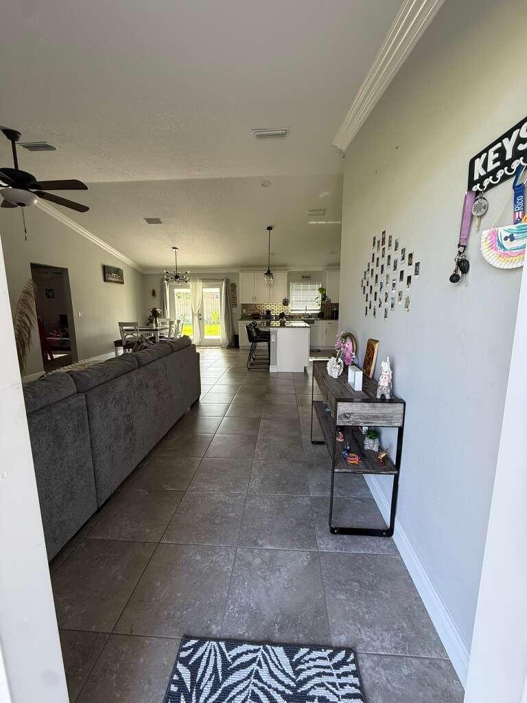 PORT ST LUCIE SECTION 25 - Residential Lease
