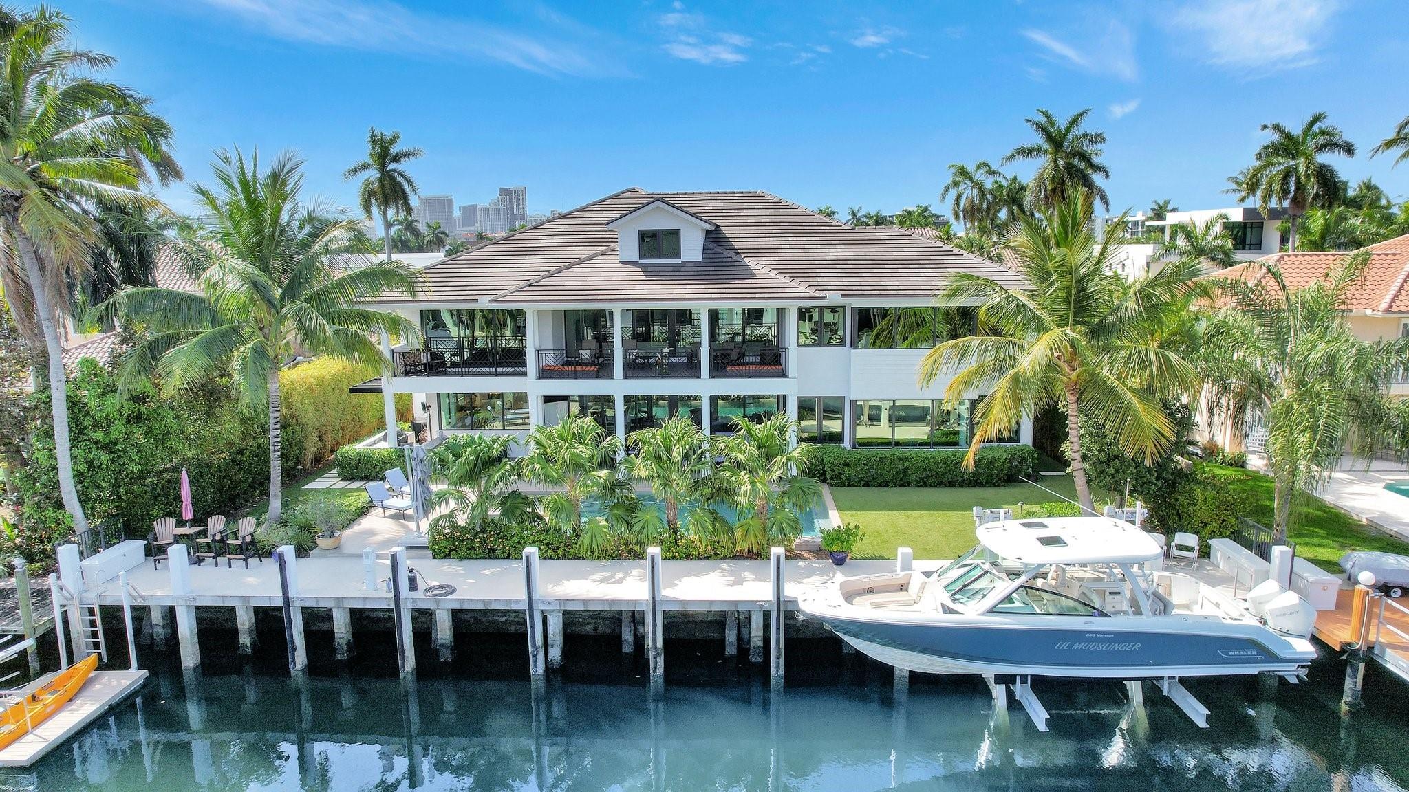 Las Olas Isles - Residential