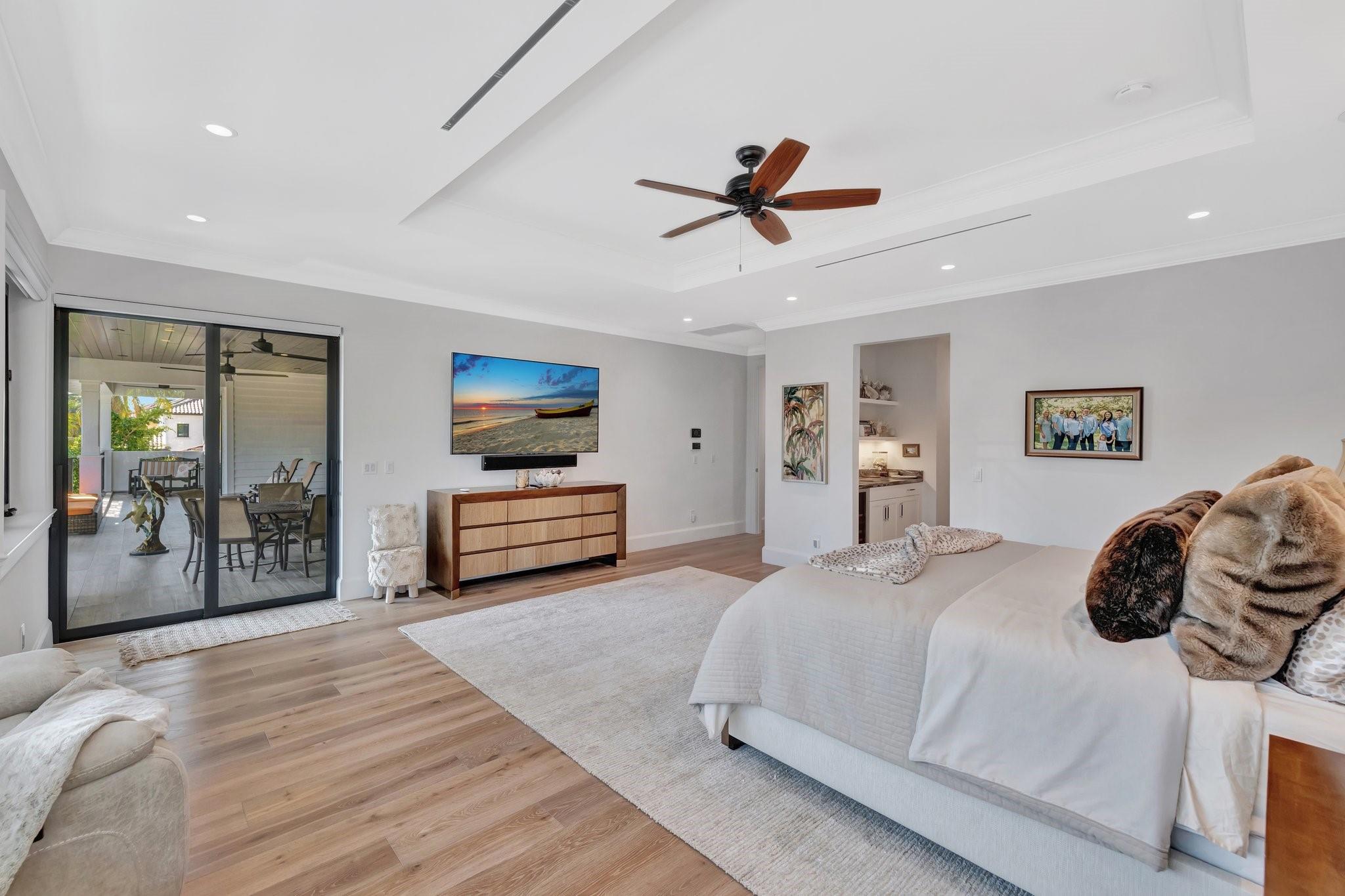 Las Olas Isles - Residential