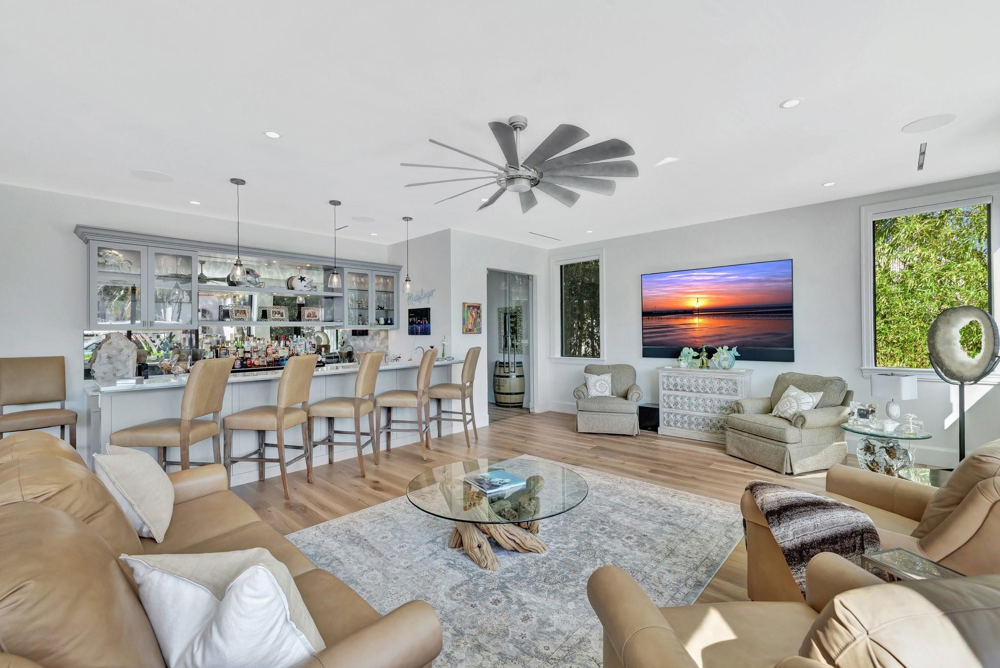 Las Olas Isles - Residential