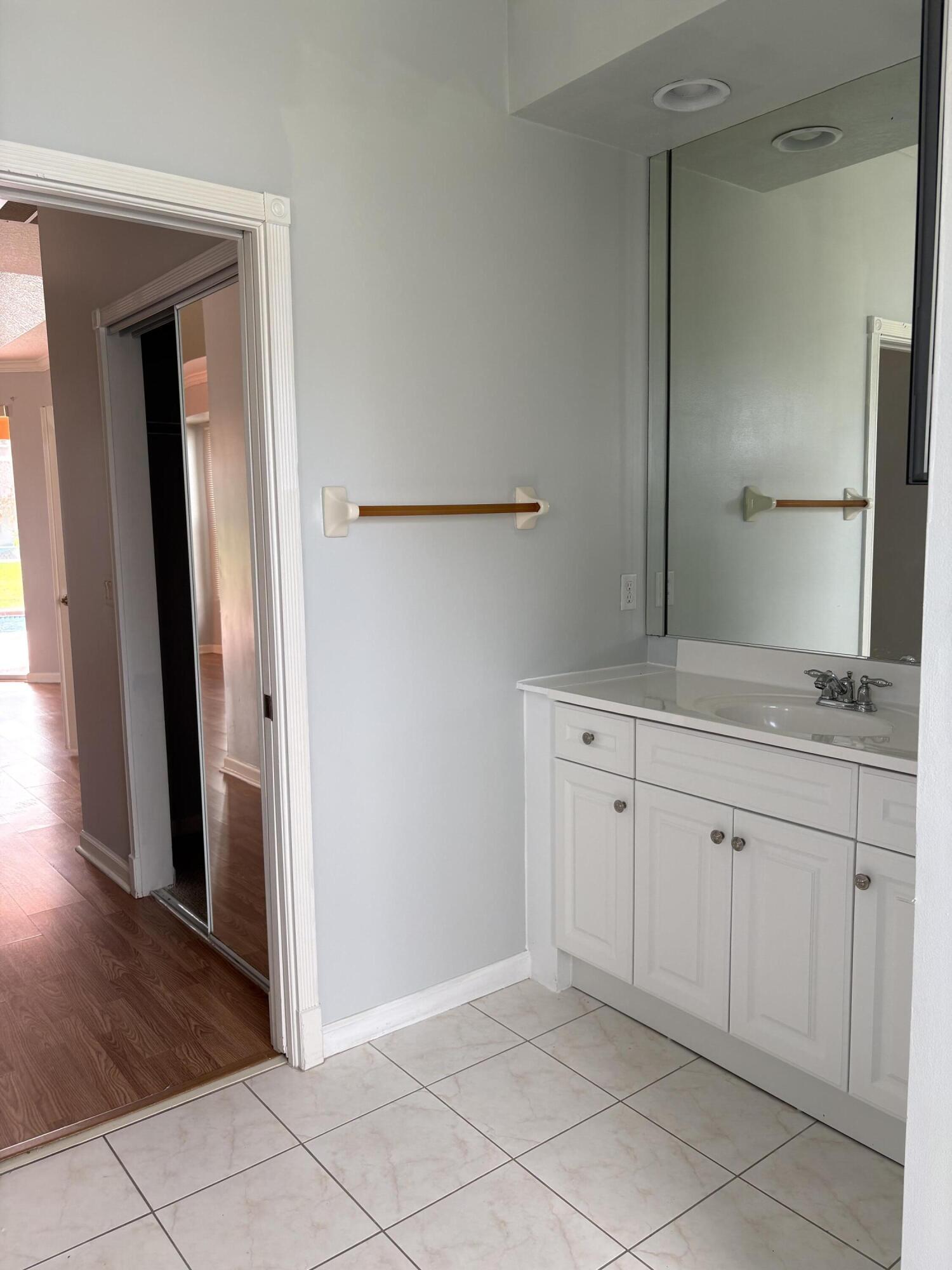 PORT ST LUCIE SECTION 35 - Residential Lease