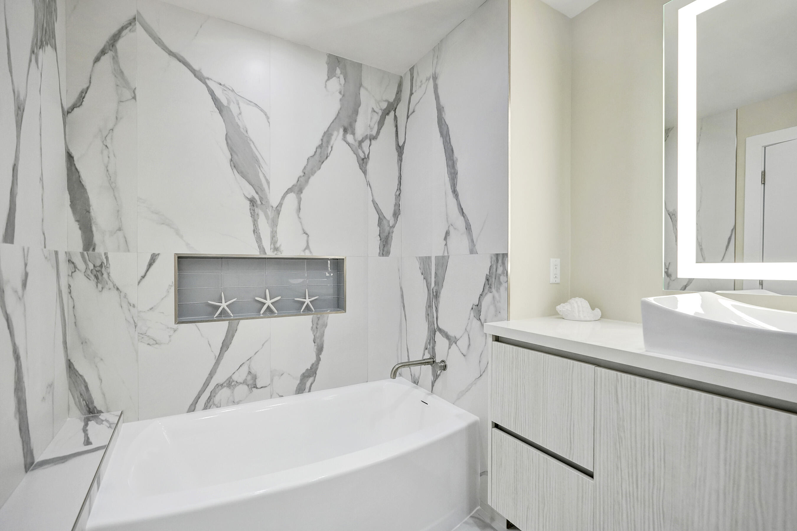 Q CLUB RESORT & RESIDENCES CONDO - Residential