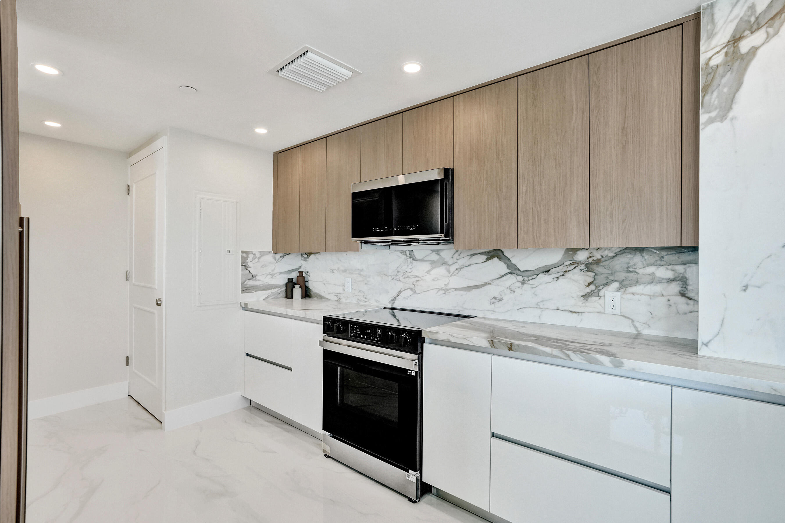 Q CLUB RESORT & RESIDENCES CONDO - Residential