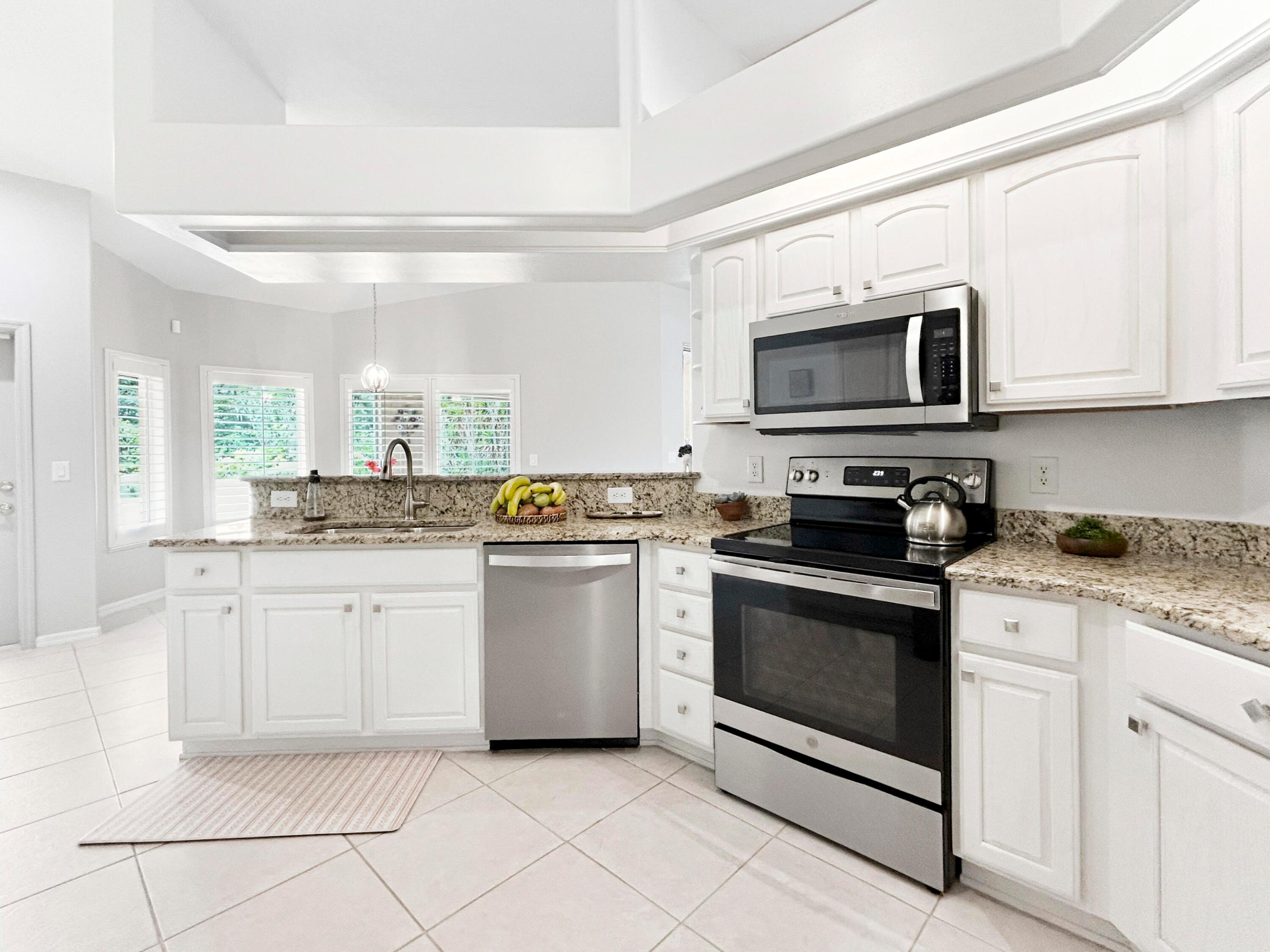 WHITE OAK VILLAGE PHASE I - Residential