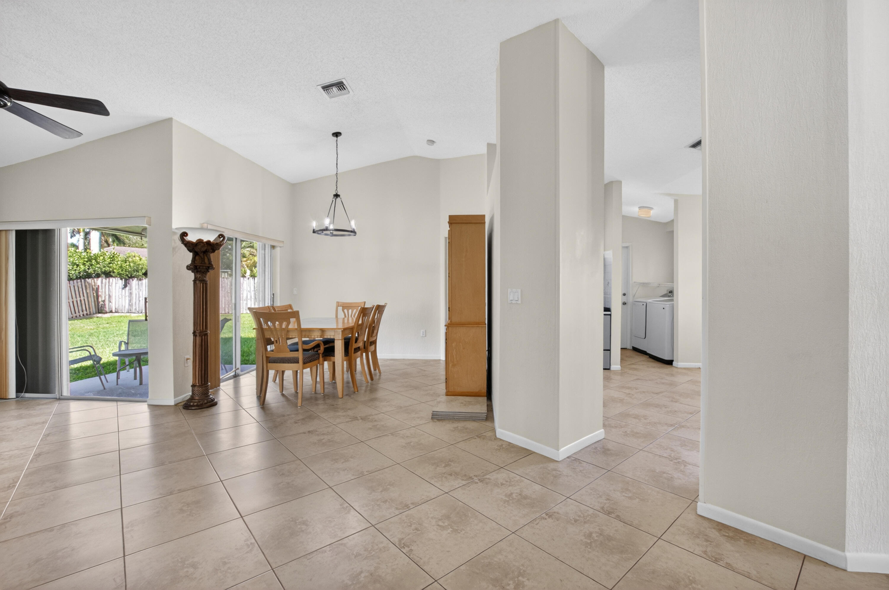 LAKE FOREST SOUTH - Residential