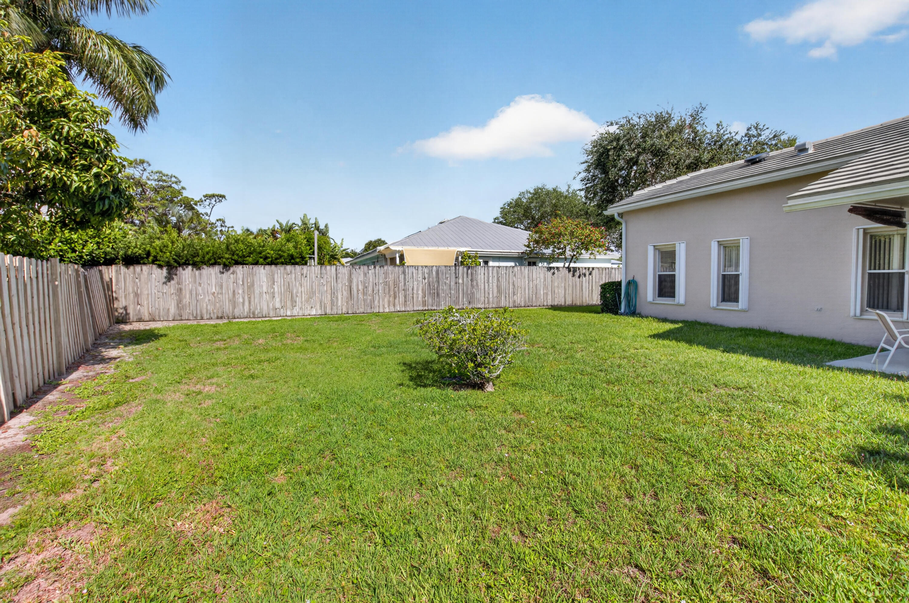 LAKE FOREST SOUTH - Residential