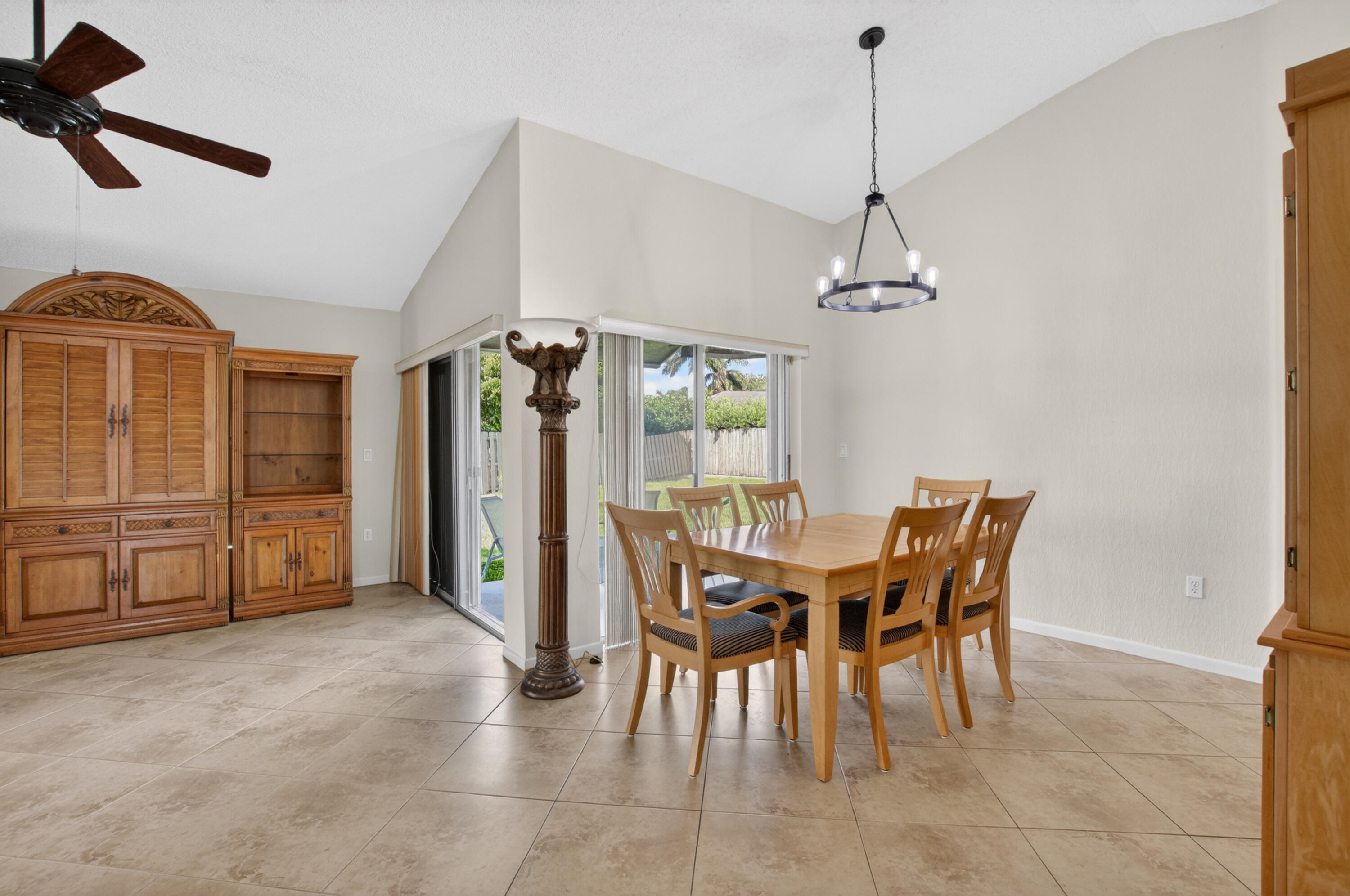 LAKE FOREST SOUTH - Residential