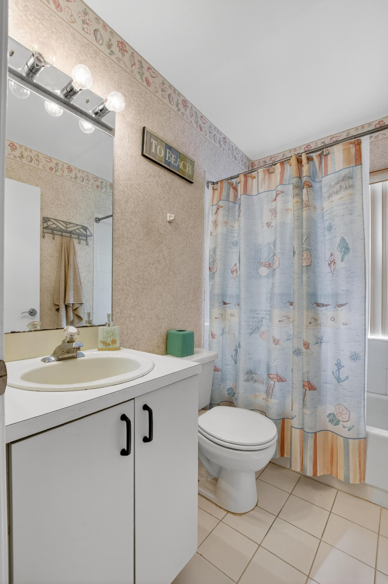 LAKE FOREST SOUTH - Residential