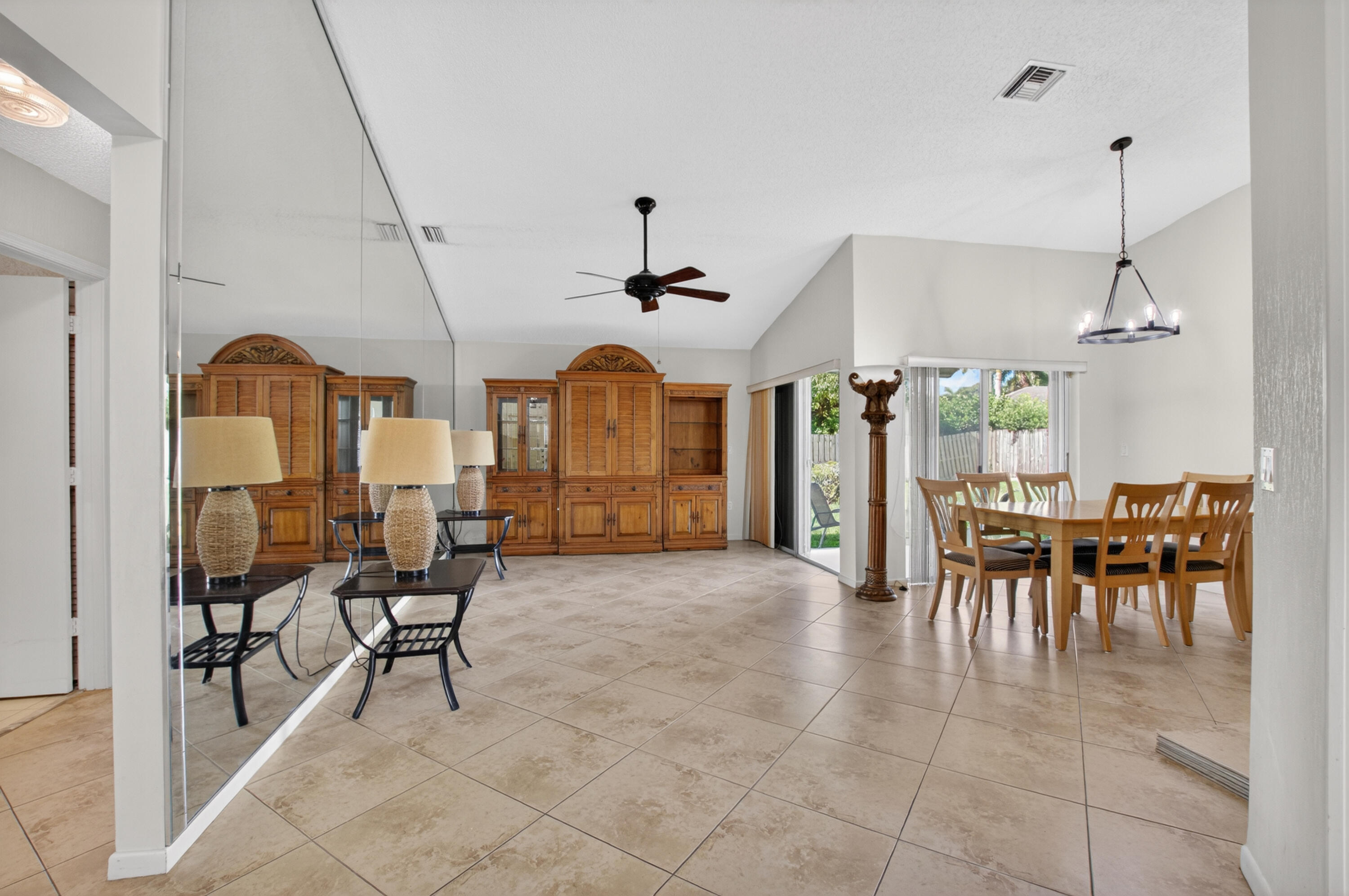 LAKE FOREST SOUTH - Residential