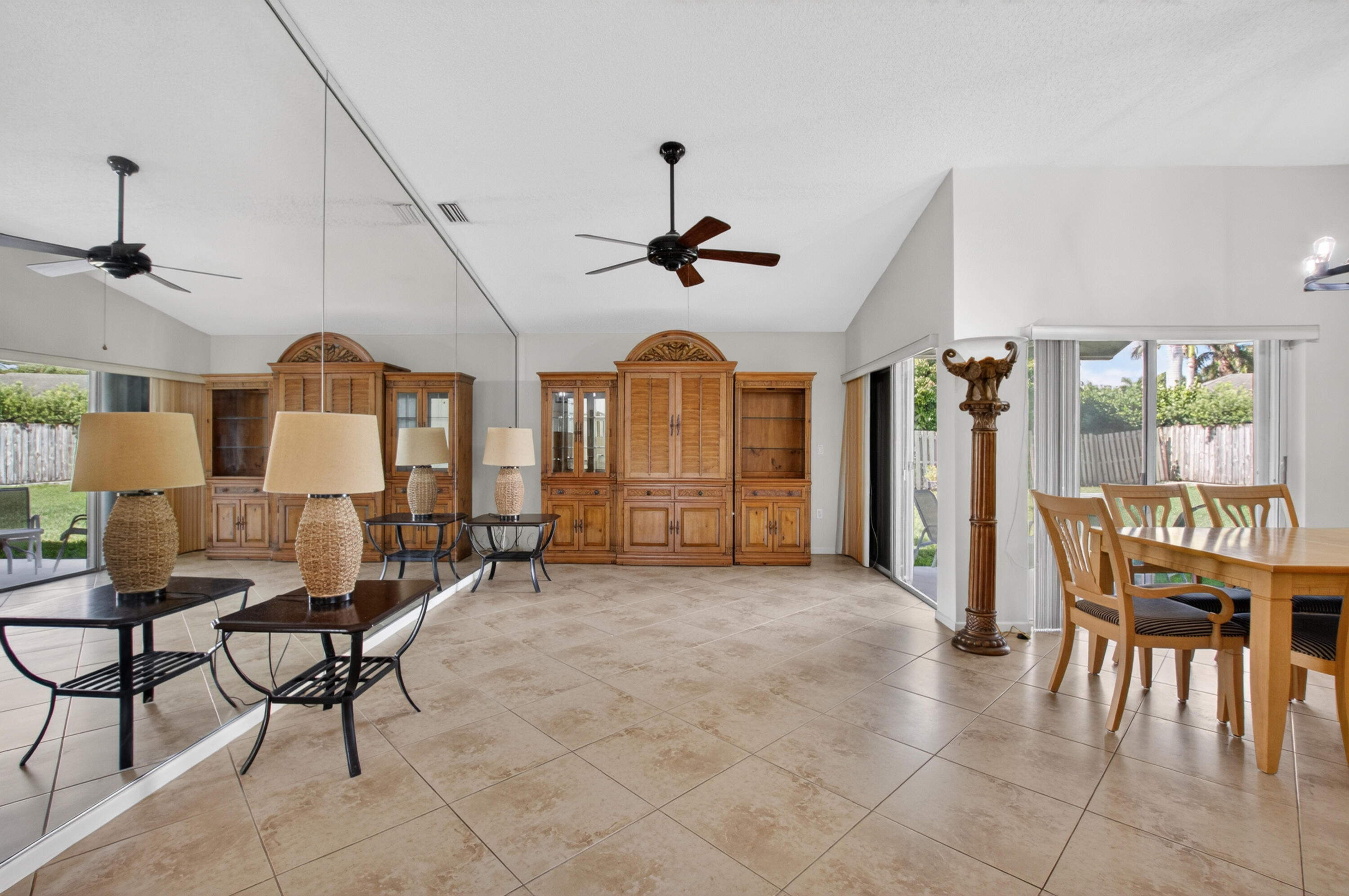 LAKE FOREST SOUTH - Residential