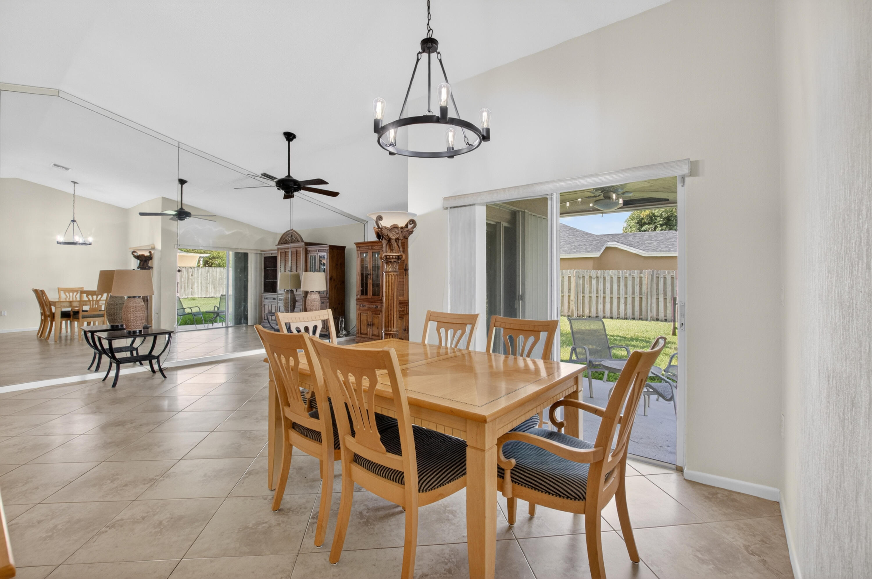 LAKE FOREST SOUTH - Residential