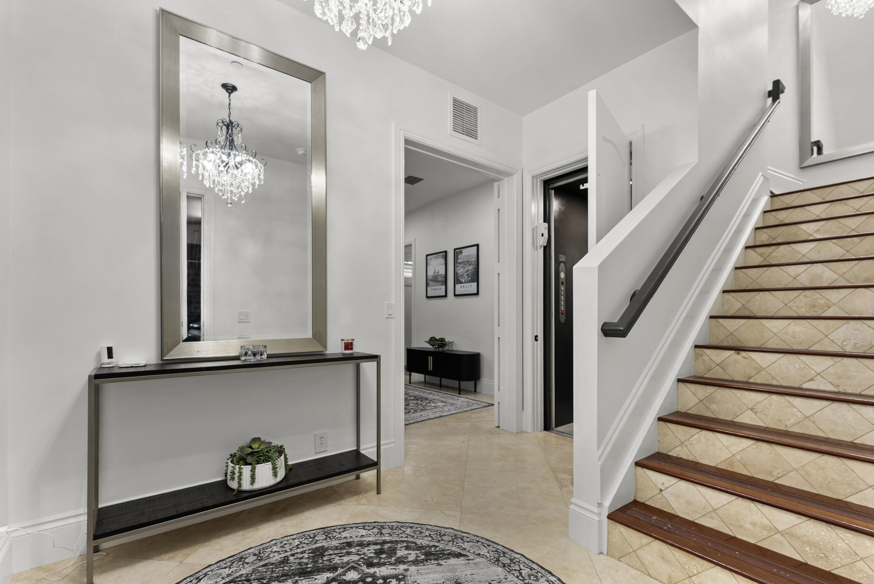 SURFSIDE VILLAS - Residential
