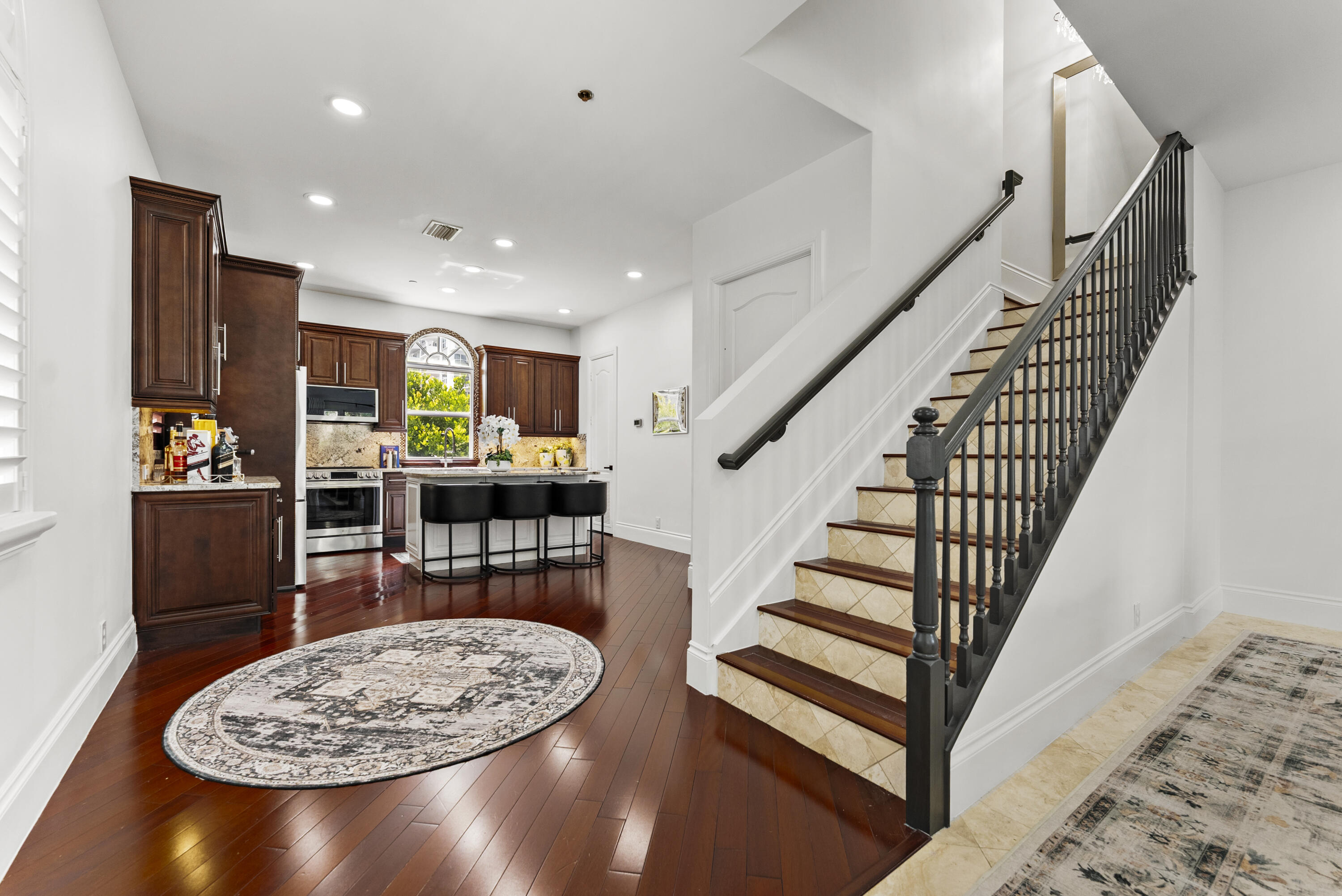 SURFSIDE VILLAS - Residential