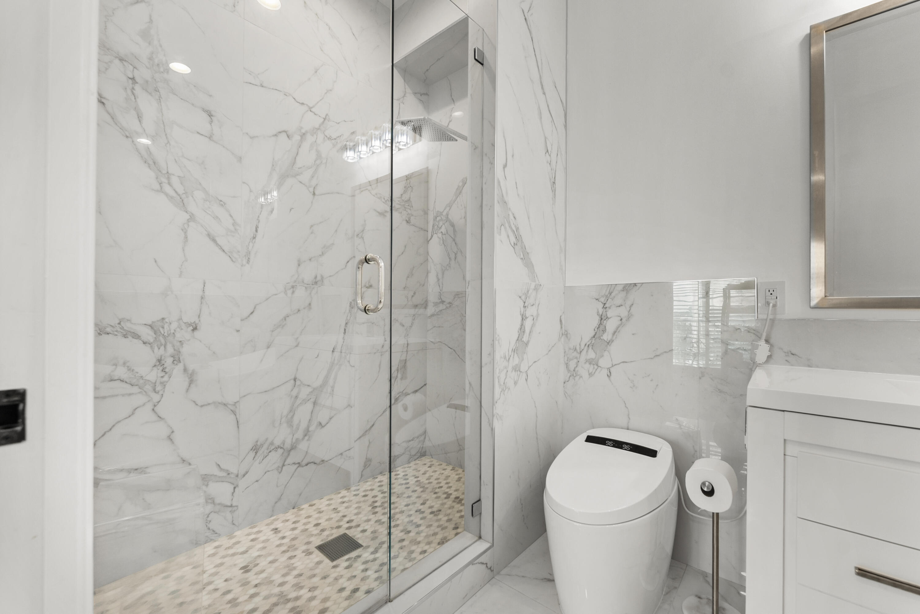 SURFSIDE VILLAS - Residential