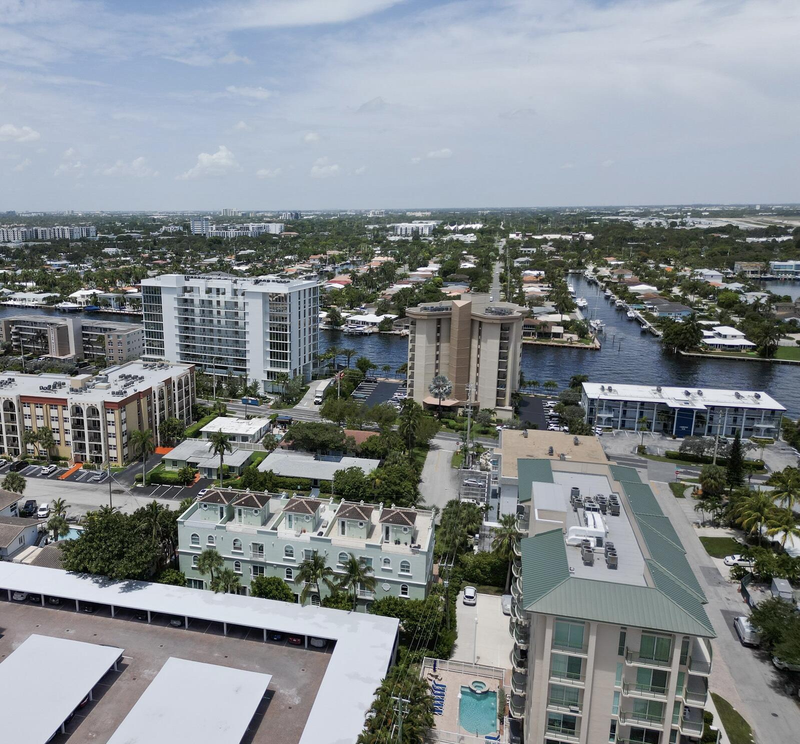 SURFSIDE VILLAS - Residential