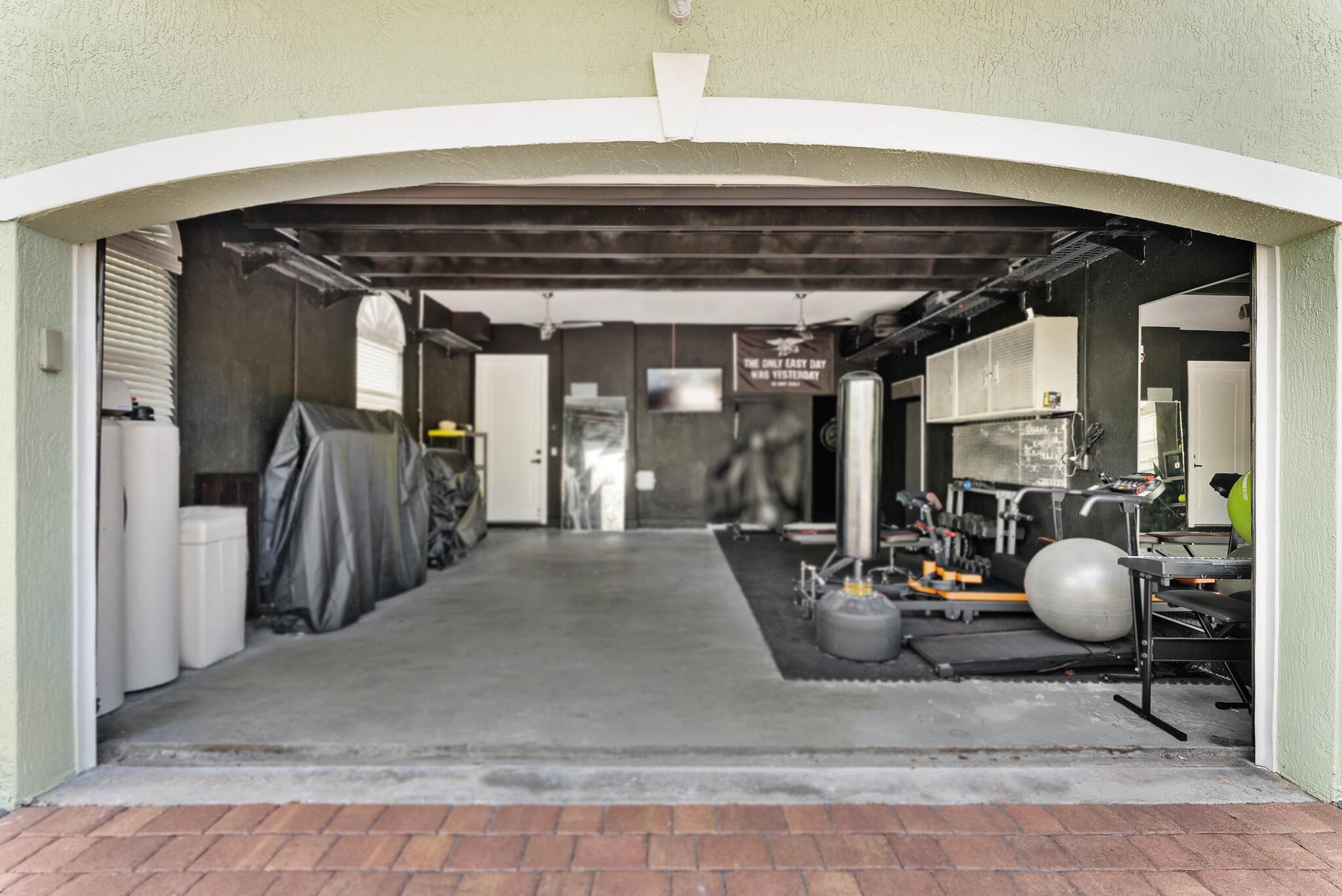 SURFSIDE VILLAS - Residential