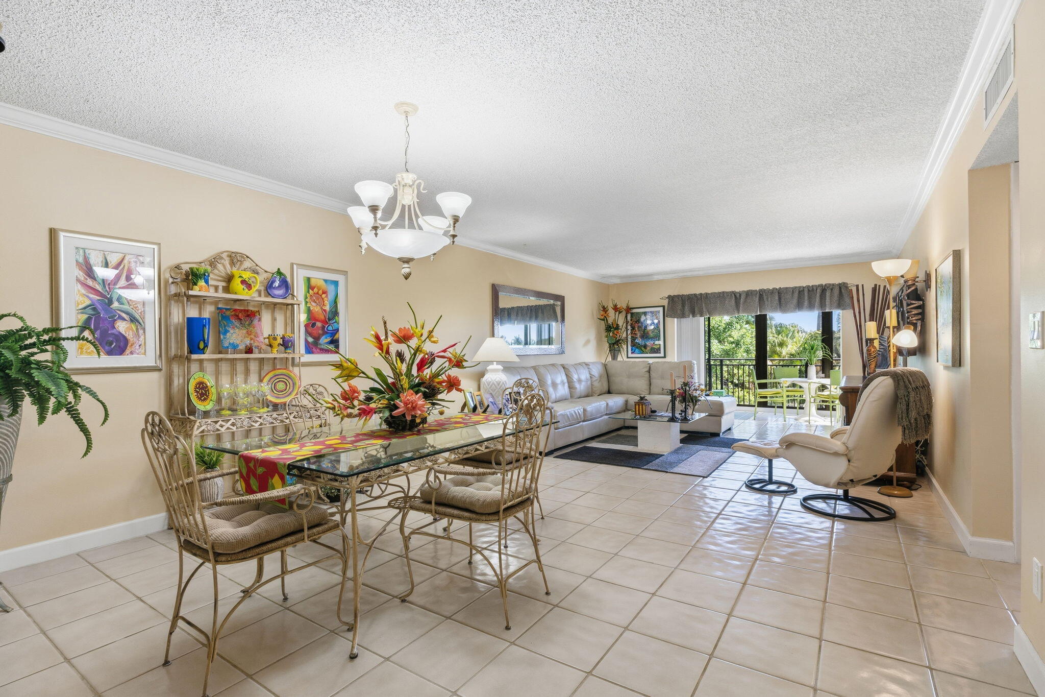 FAIRWAYS AT BONAVENTURE CONDO - Residential
